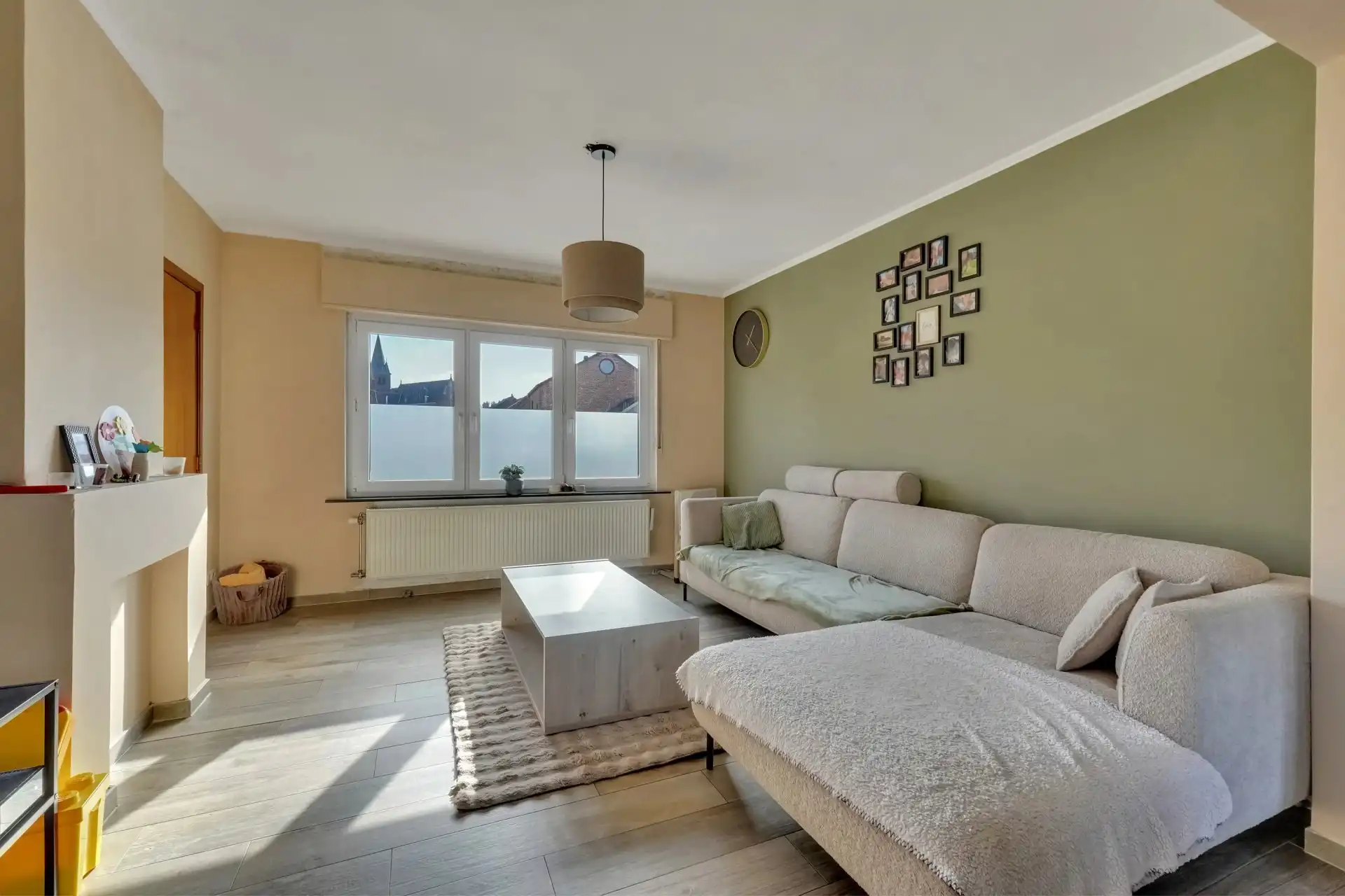 Ruime gezinswoning met drie slaapkamers foto 5