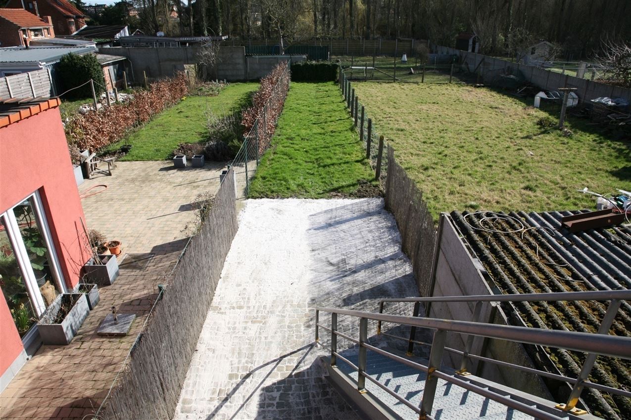 Vernieuwde woning, label C, tuin en garage foto 2