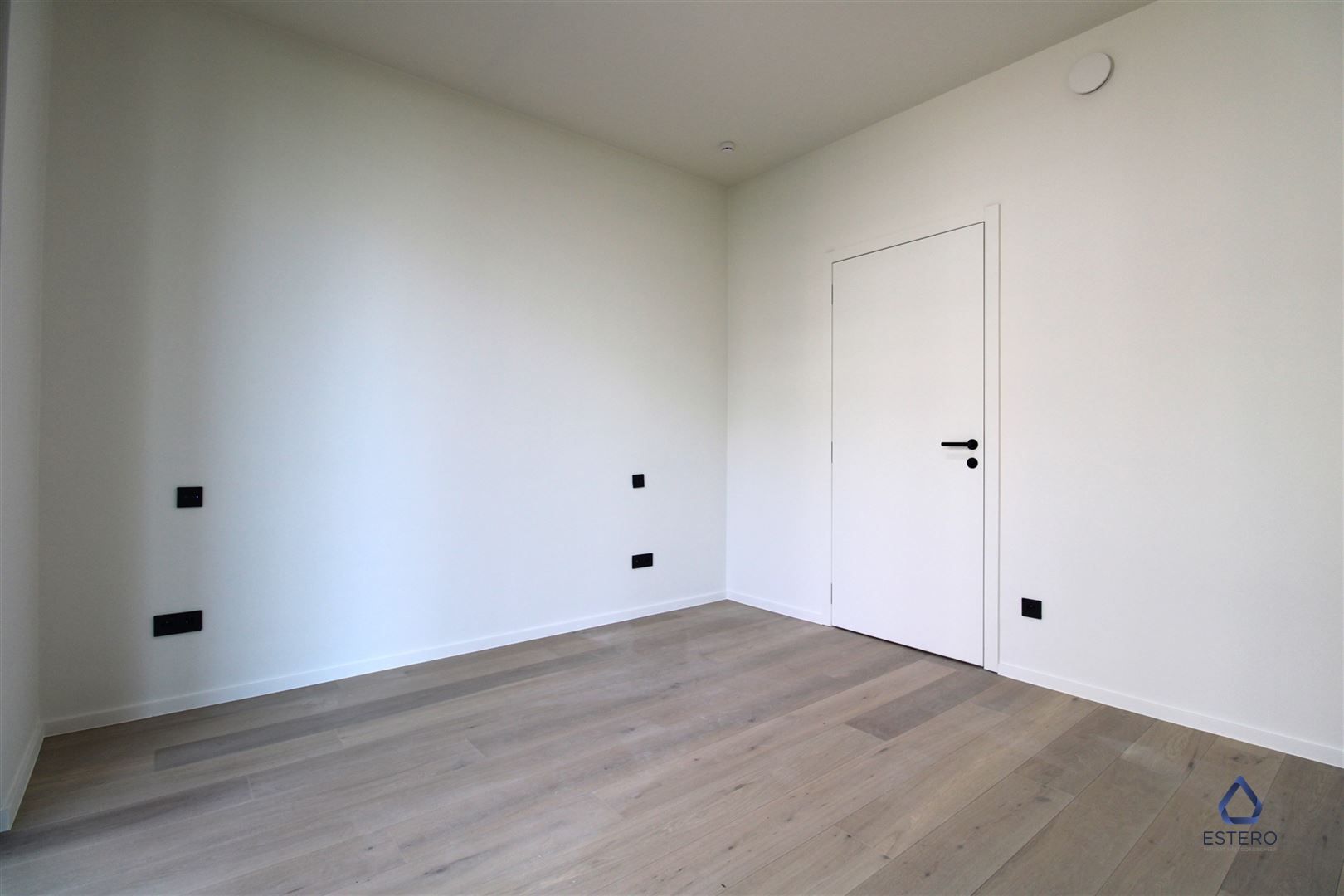Nieuwbouw gelijkvloers appartement te Kortrijk  foto 8