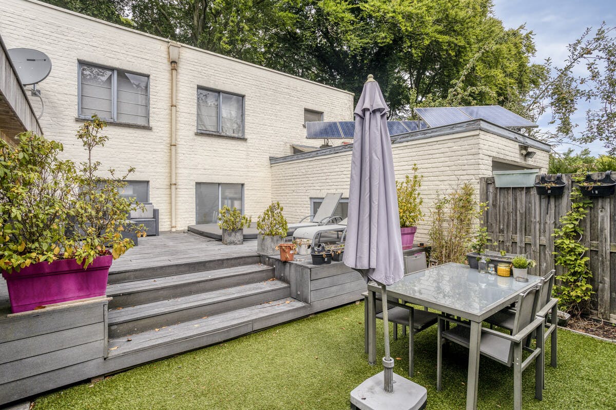 Huis met magazijn/kantoorruimte te koop in Assebroek  foto 4