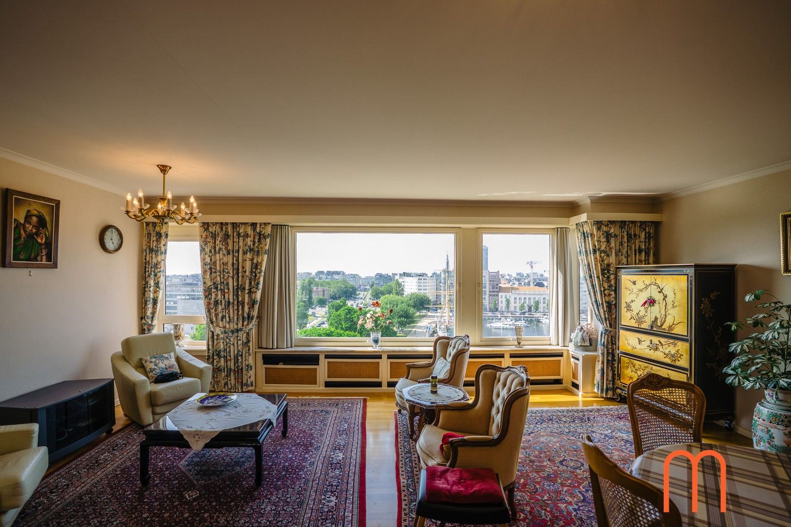 Ruim appartement met prachtig uitzicht en uitzonderlijke gevelbreedte. foto 3