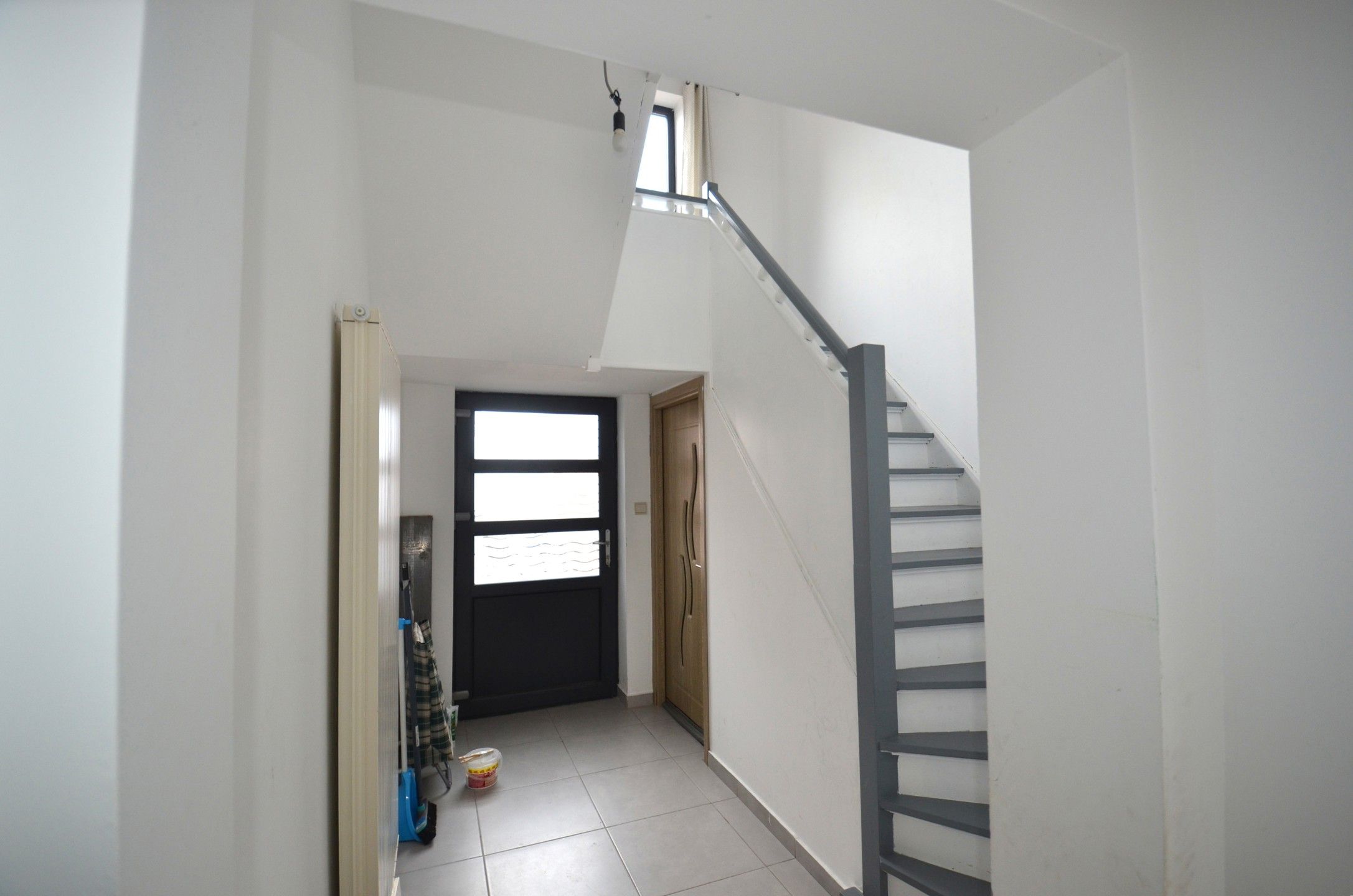 Zeer ruime woning met potentieel foto 9