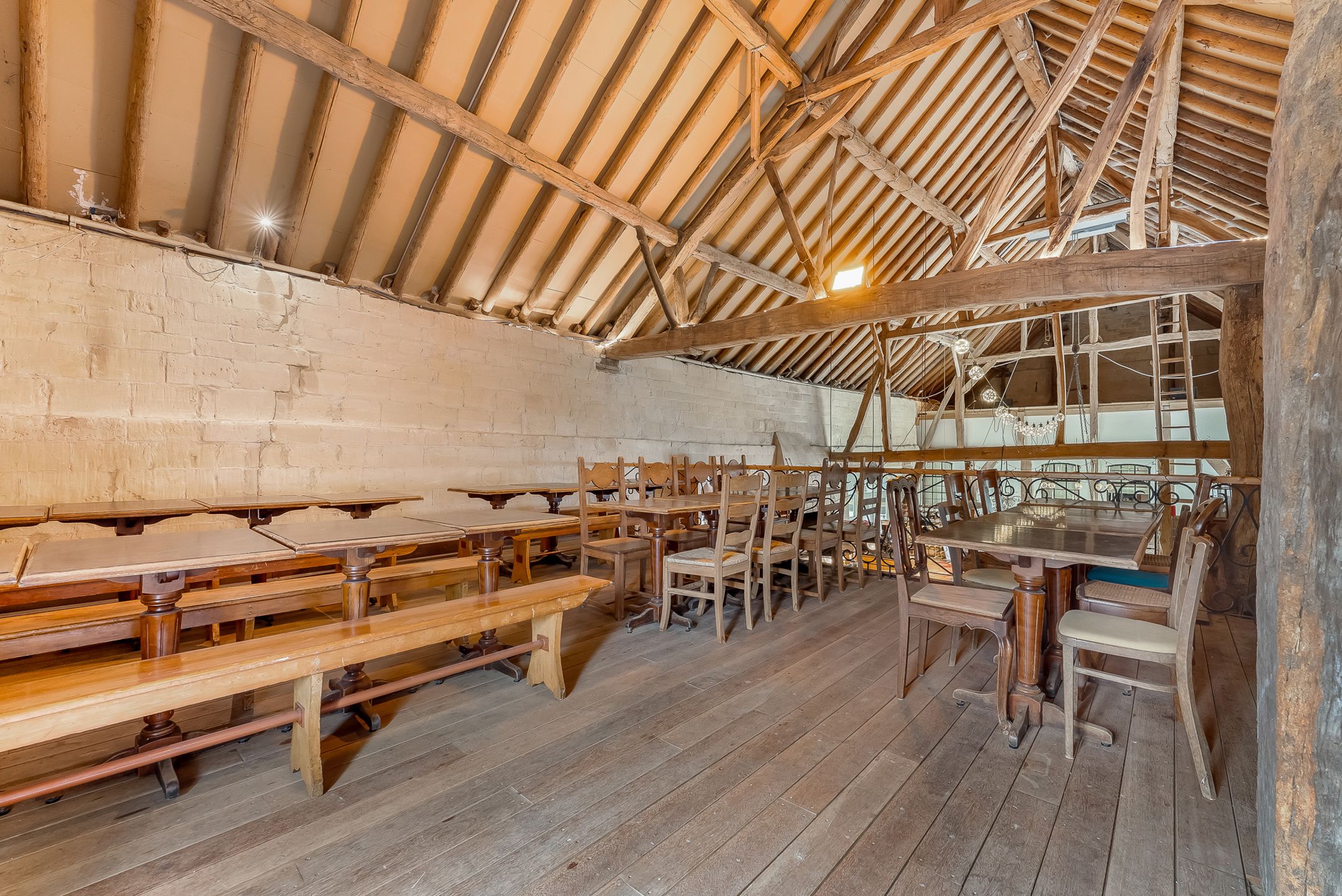 Vierkantshoeve met 3 woningen te Valmeer foto 6