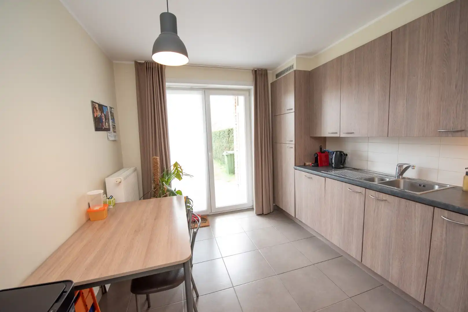 Ruim gelijkvloers appartement te Zulte met 3 slaapkamers te huur! foto 6