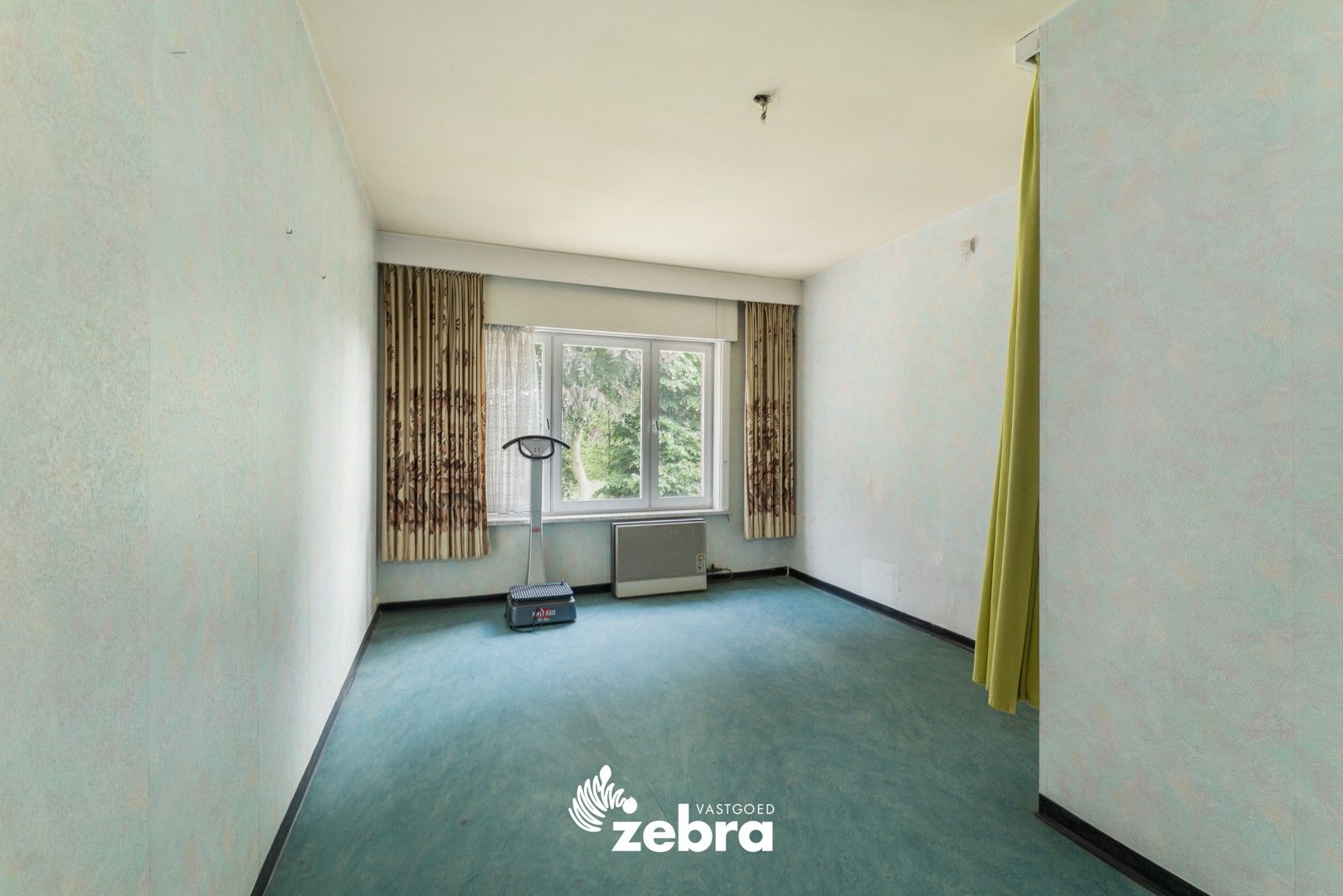 Op te frissen woning met 4 slaapkamers & garage op een topligging te Roeselare! foto 17