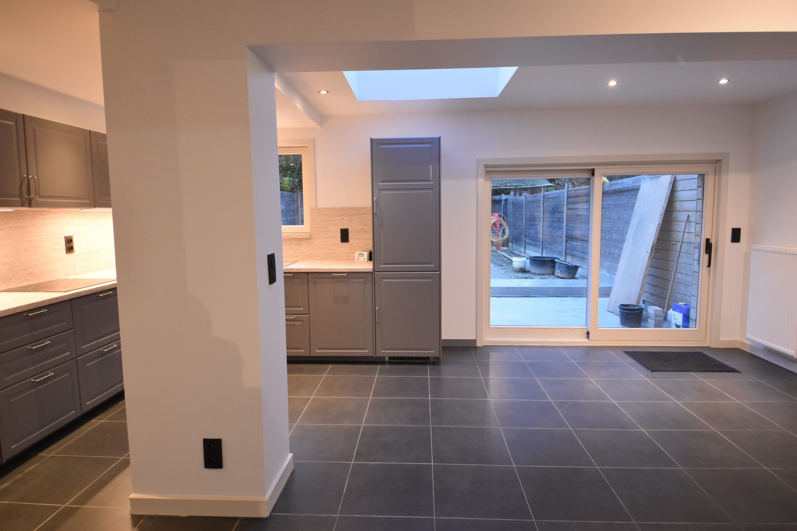 Volledig gerenoveerde woning met 4 slaapkamers in Temse foto 7