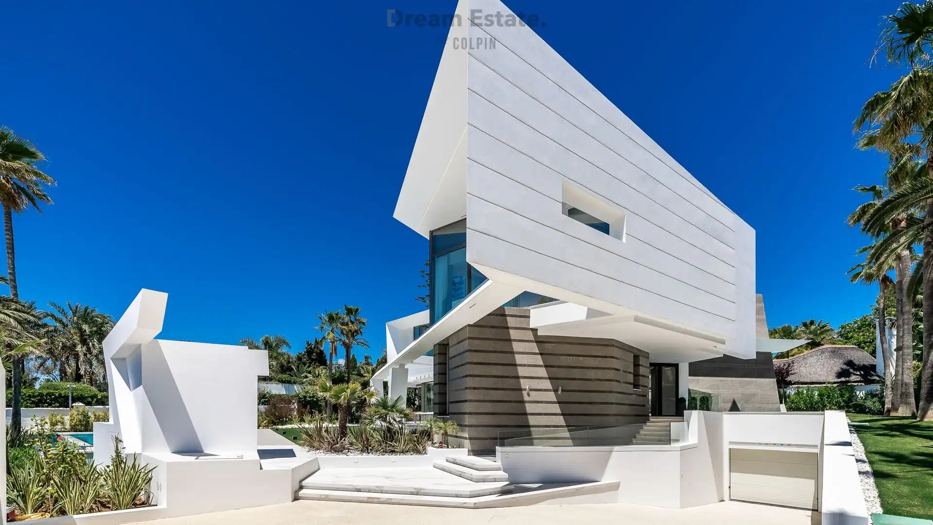 Hypermoderne frontline villa in Los Monteros foto 45