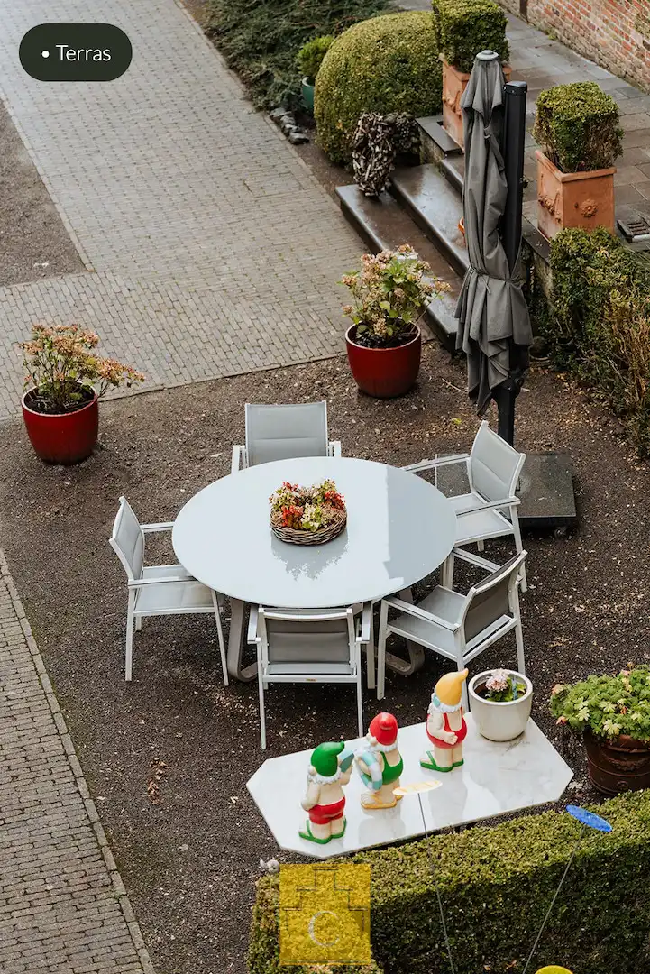 recent volledig vernieuwde serviceflat met zonnig terras in een groene oase nabij het centrum van Brugge foto 25