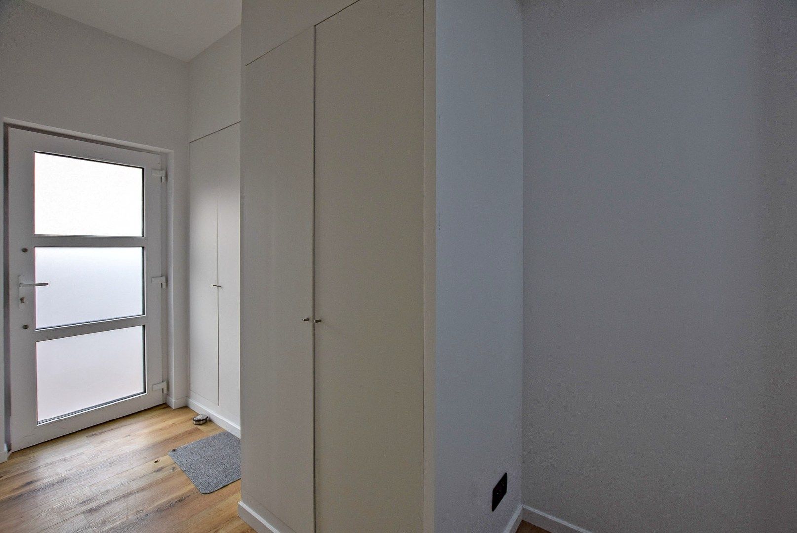 Gerenoveerde rijwoning te huur op 273m² met 3 slaapkamers te Adinkerke (De Panne)!  foto 24