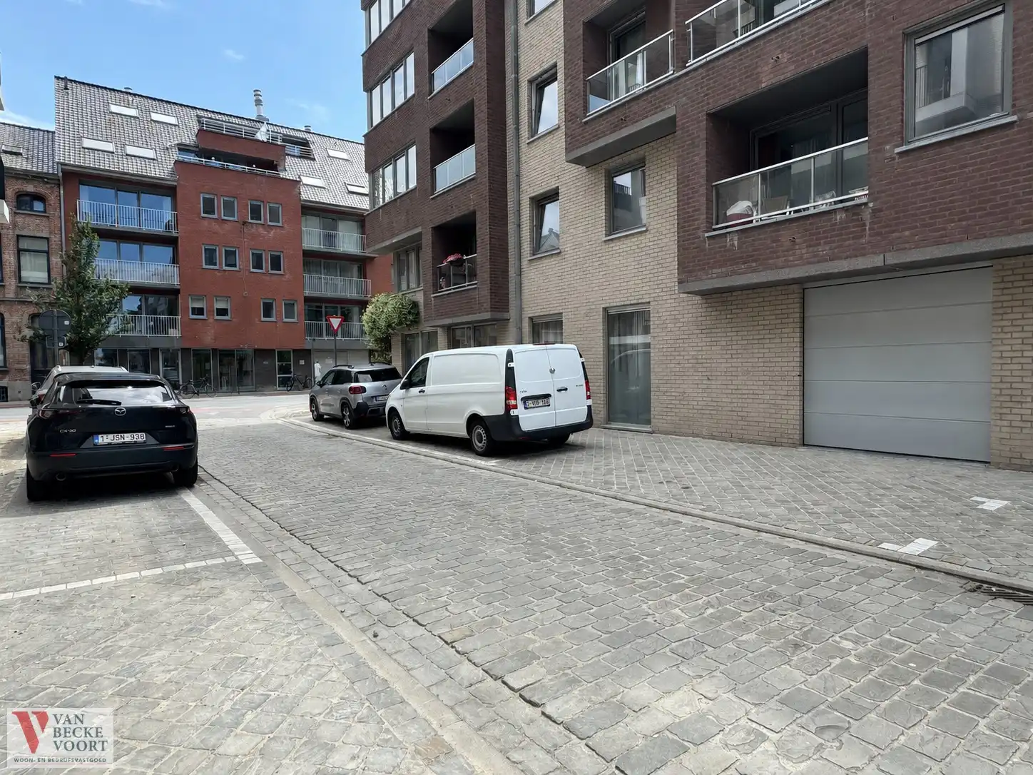 Handelsgelijkvloers 207 m² foto 10