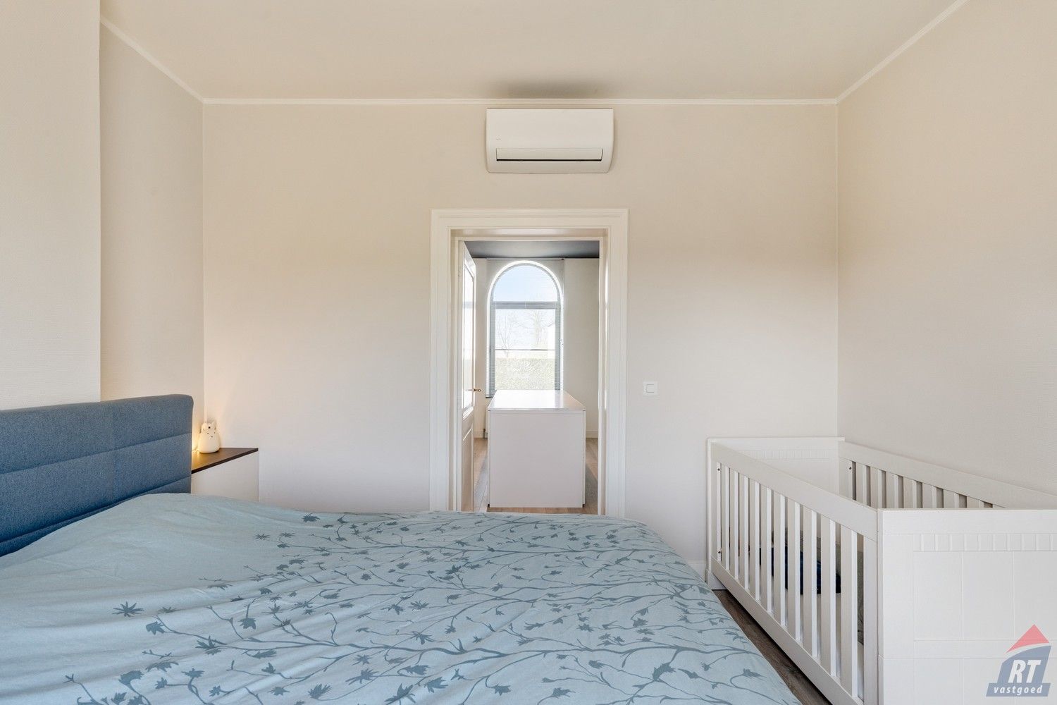 Exclusieve woning met zwembad in het landelijke Kerkom-bij-Sint-Truiden foto 12
