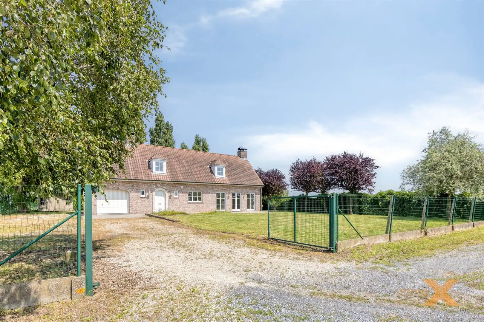 RUIME LANDELIJKE WONING foto 4