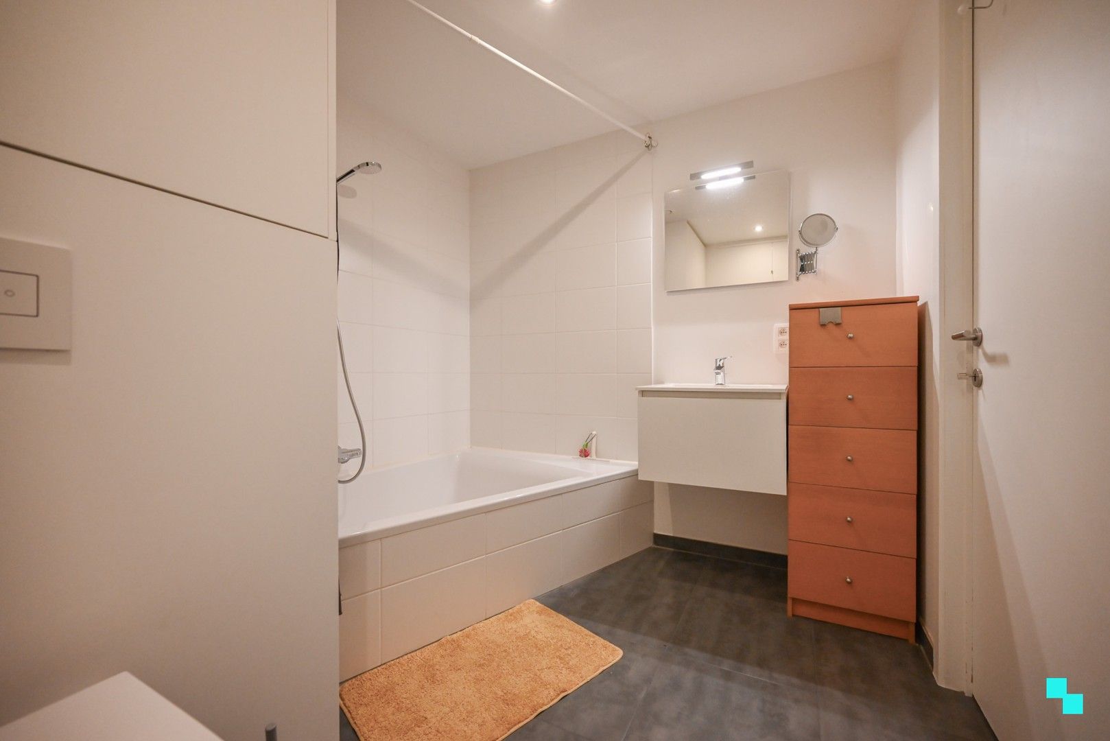 Energiezuinig tweeslaapkamer appartement met tuin te Izegem foto 23