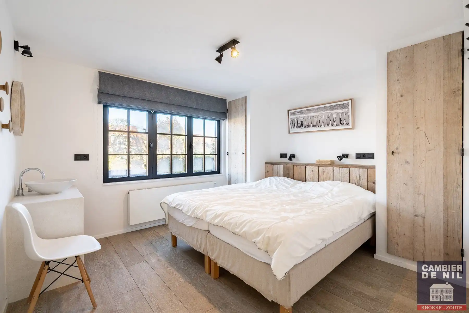 Instapklare, gemeubelde rijwoning met 5 slaapkamers en tuin – hartje Oud-Knokke foto 18