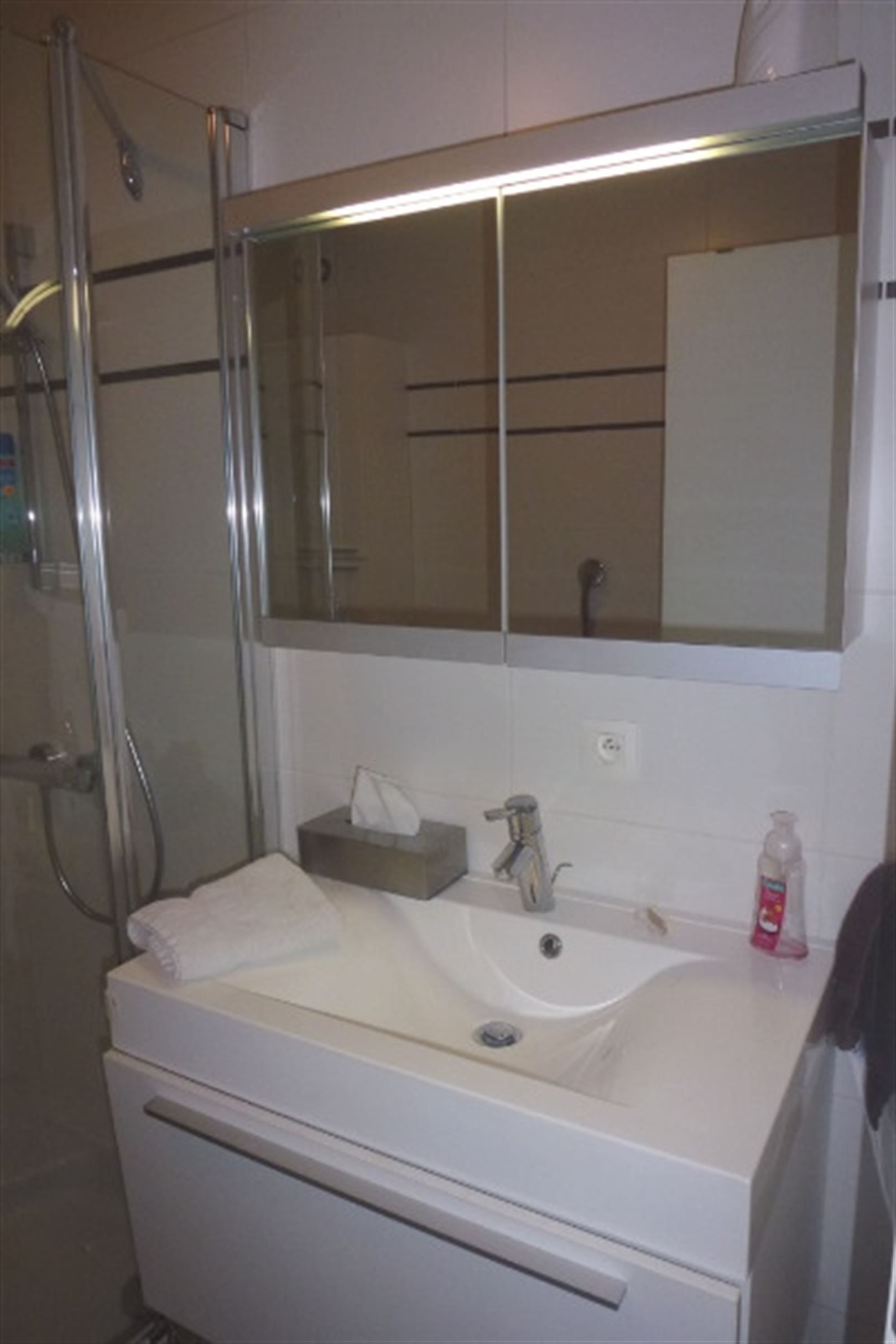 Royaal appartement met 2 slpk, magnifiek groot terras en 2 autostaanplaatsen foto 17