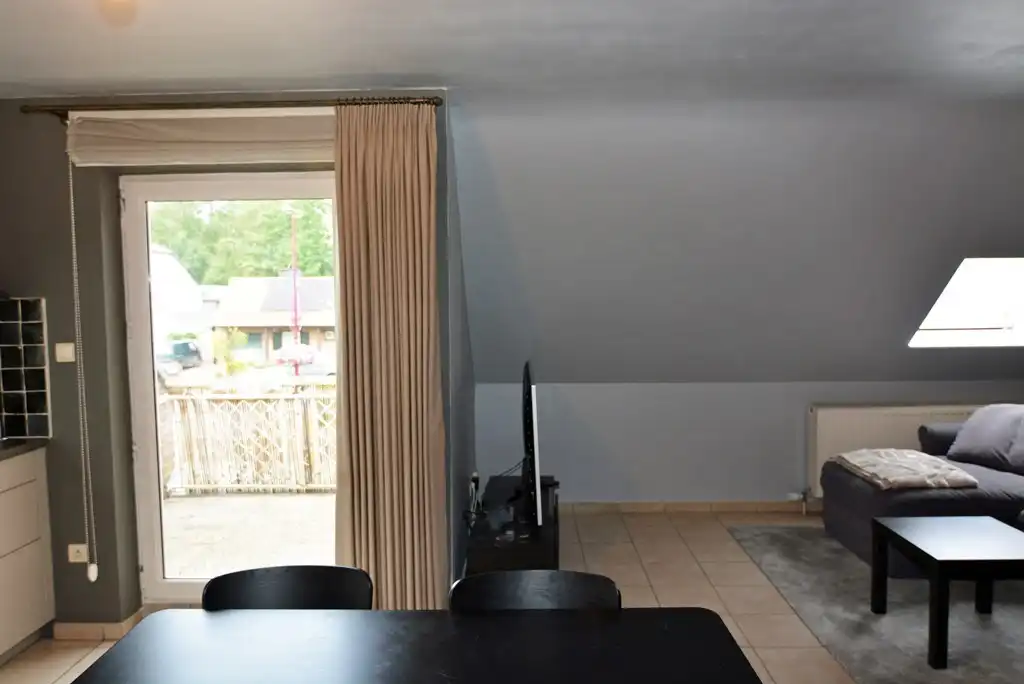 Energiezuinig appartement met 2 slpks, terras en inpandige garage. foto 8