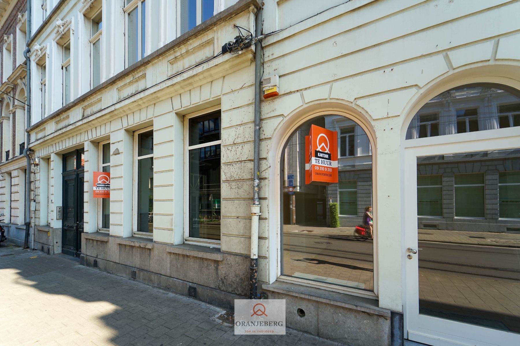 Handelsruimte met authentieke elementen te huur in centrum Gent, aan het Gravensteen foto 18