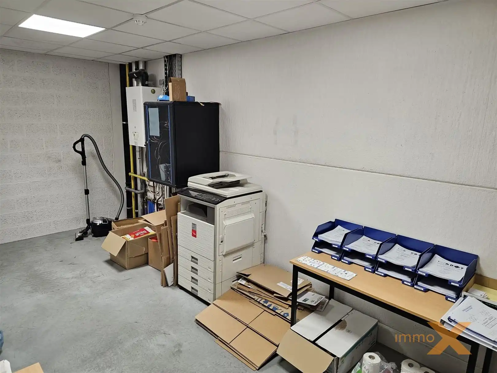 BUREELRUIMTE MET GOEDE VERBINDING SNELWEGEN!! foto 12