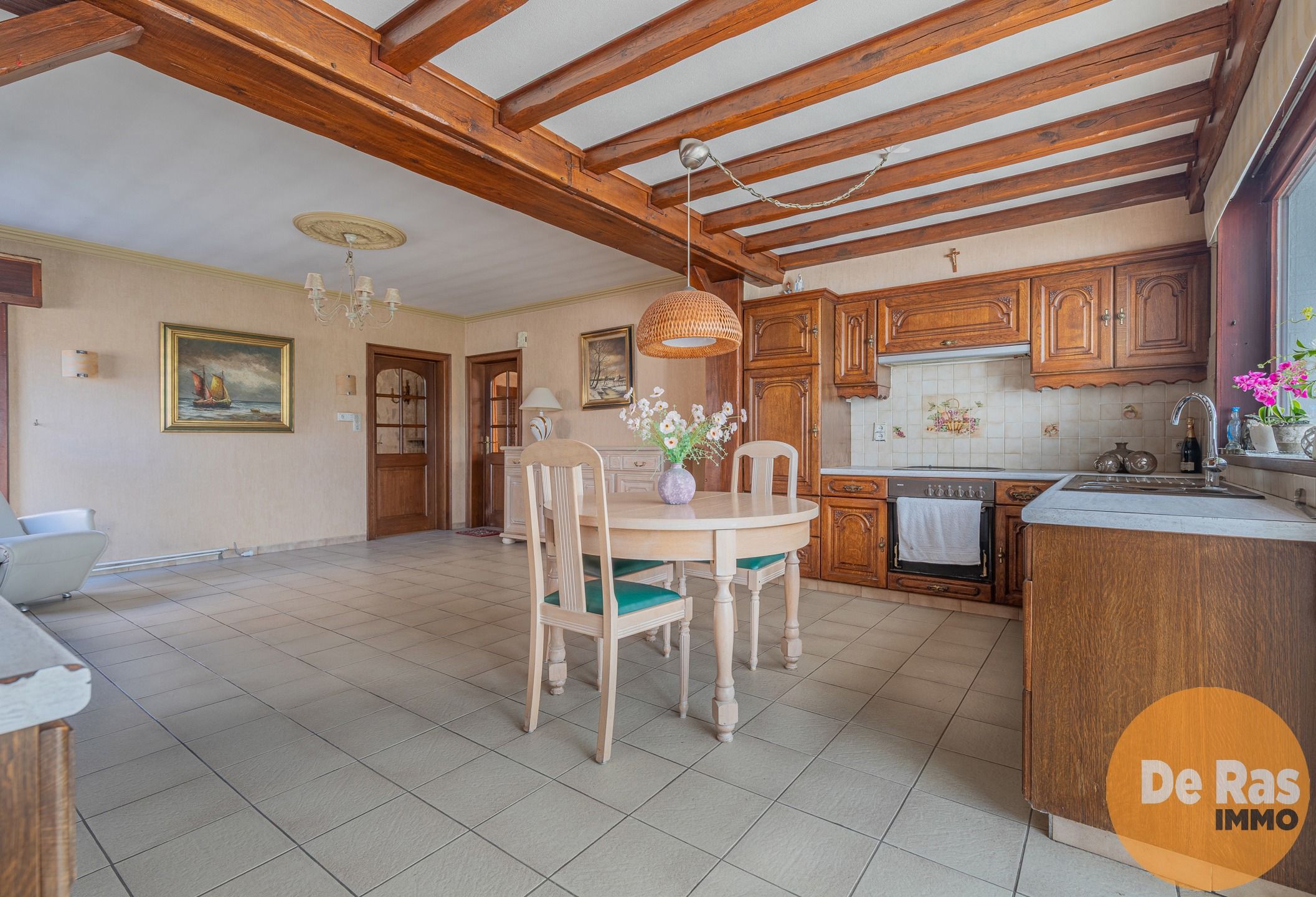 WOUBRECHTEGEM–Solide woning met loods in landelijke omgeving foto 11