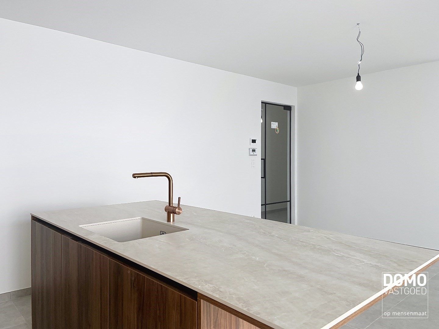 VERKOOP ONDER REGISTRATIERECHTEN!! NIEUWBOUWAPPARTEMENT MET 2 SLAAPKAMERS EN TERRAS TE HALEN foto 6