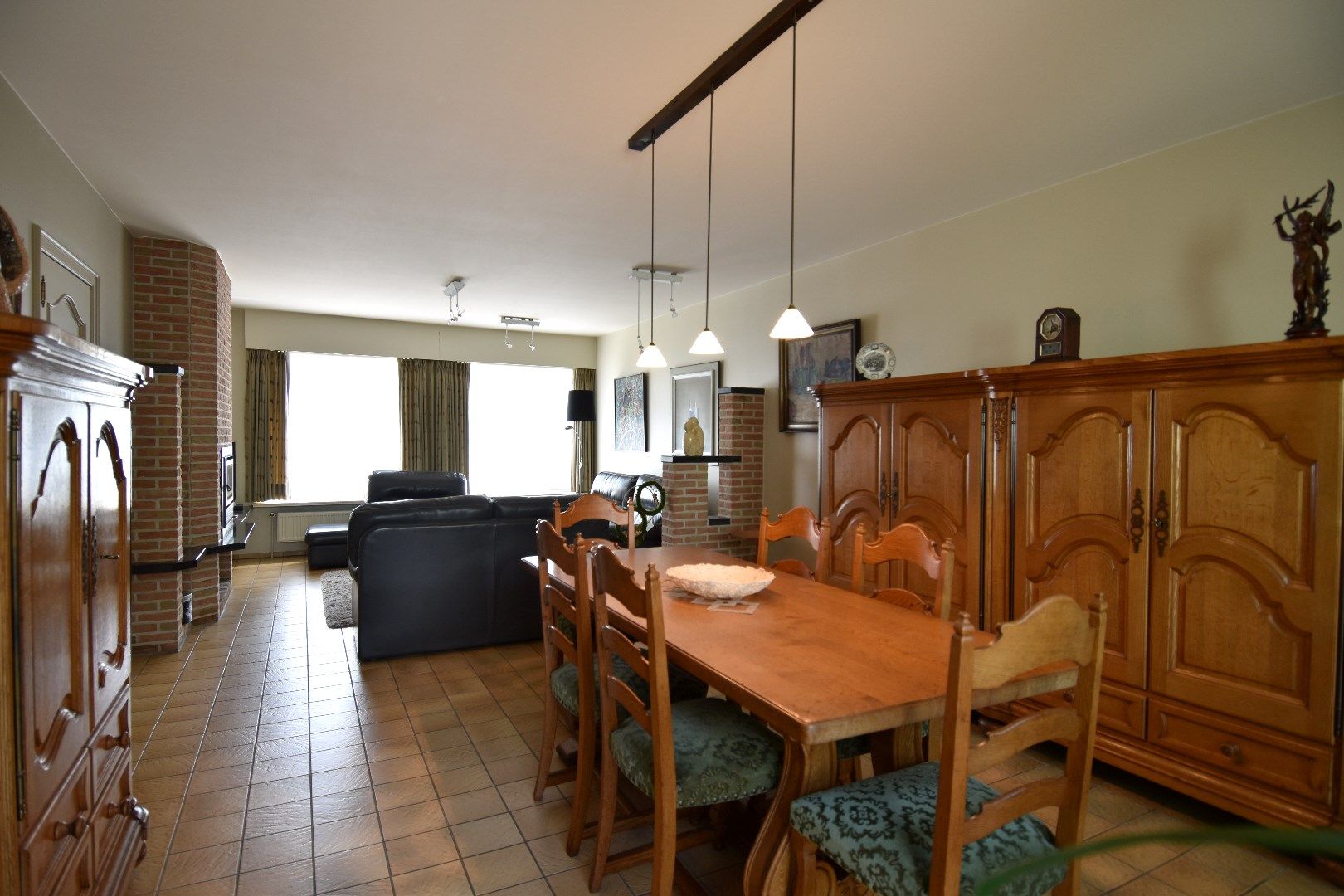 Instapklare HOB met 3 slaapkamers, garage, zolder op een perceel van 1329 m² te Sint-Eloois-Winkel foto 6