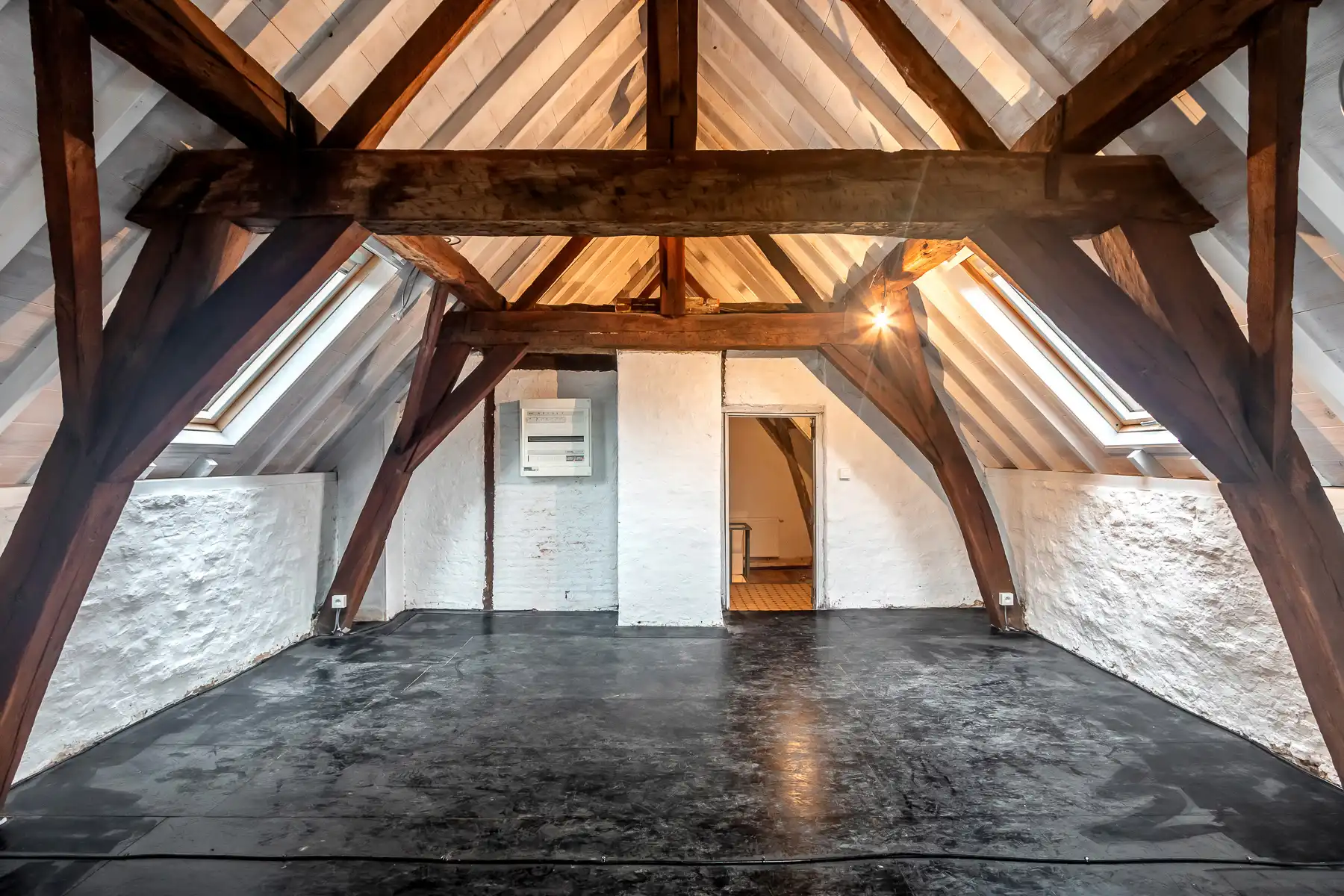 Grote woning met tal van mogelijkheden in bruisend centrum foto 23