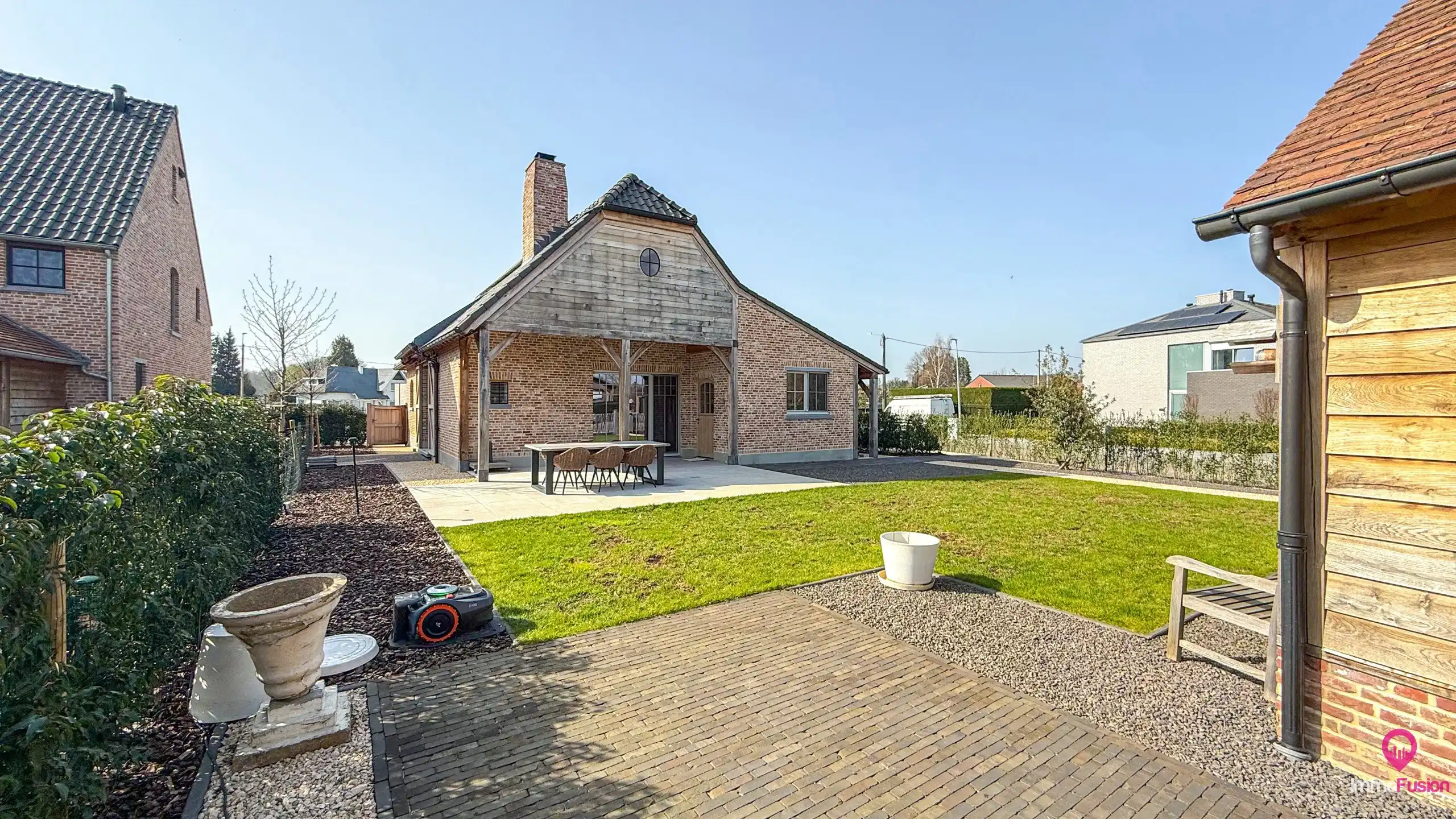 Gelijkvloerse nieuwbouw in pastorijstijl met kelder en lift! foto 57