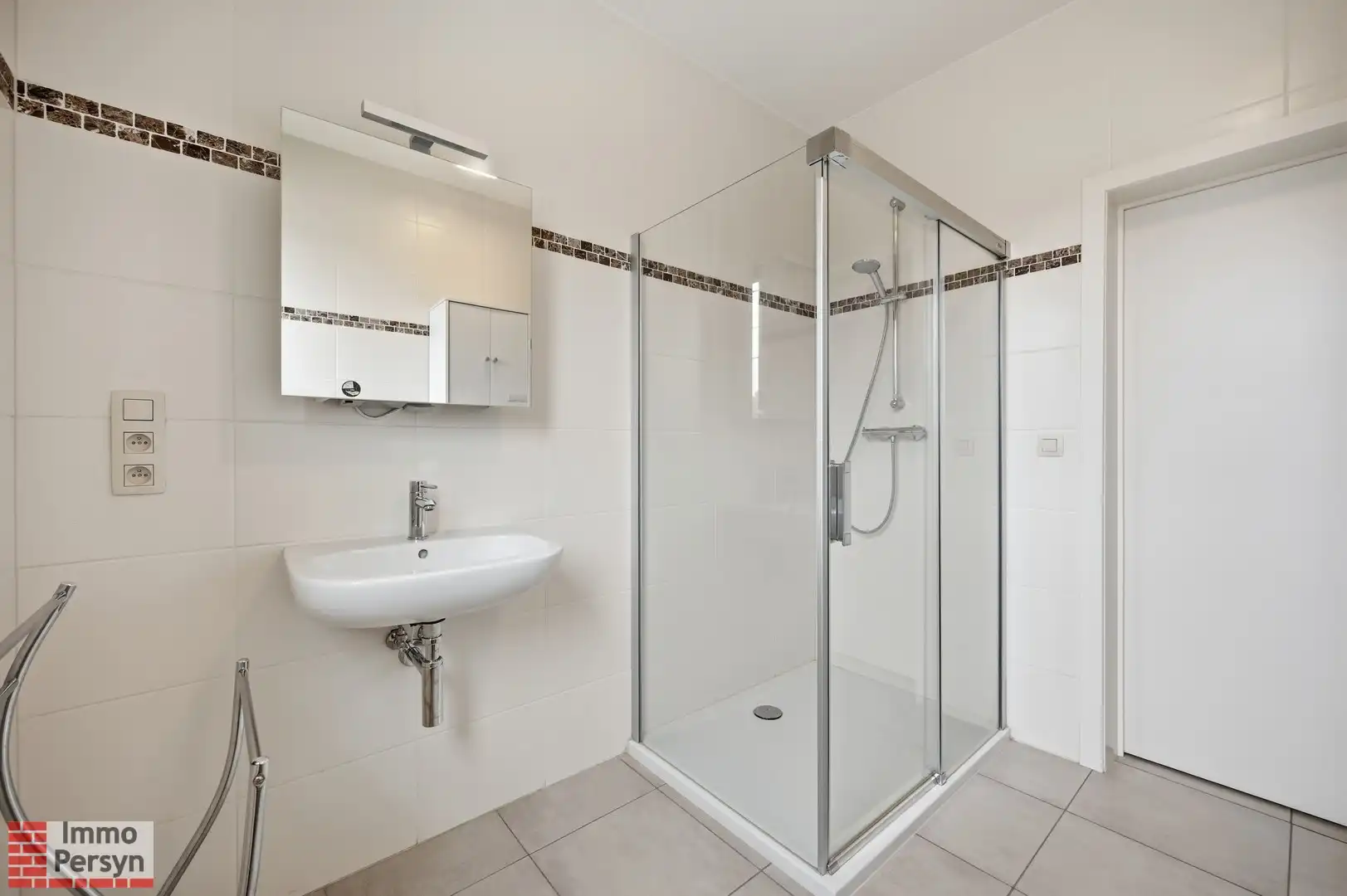 Modern en veelzijdig gebouw met 3 appartementen, rustige tuin en aanpalend perceel te Bekkevoort foto 29