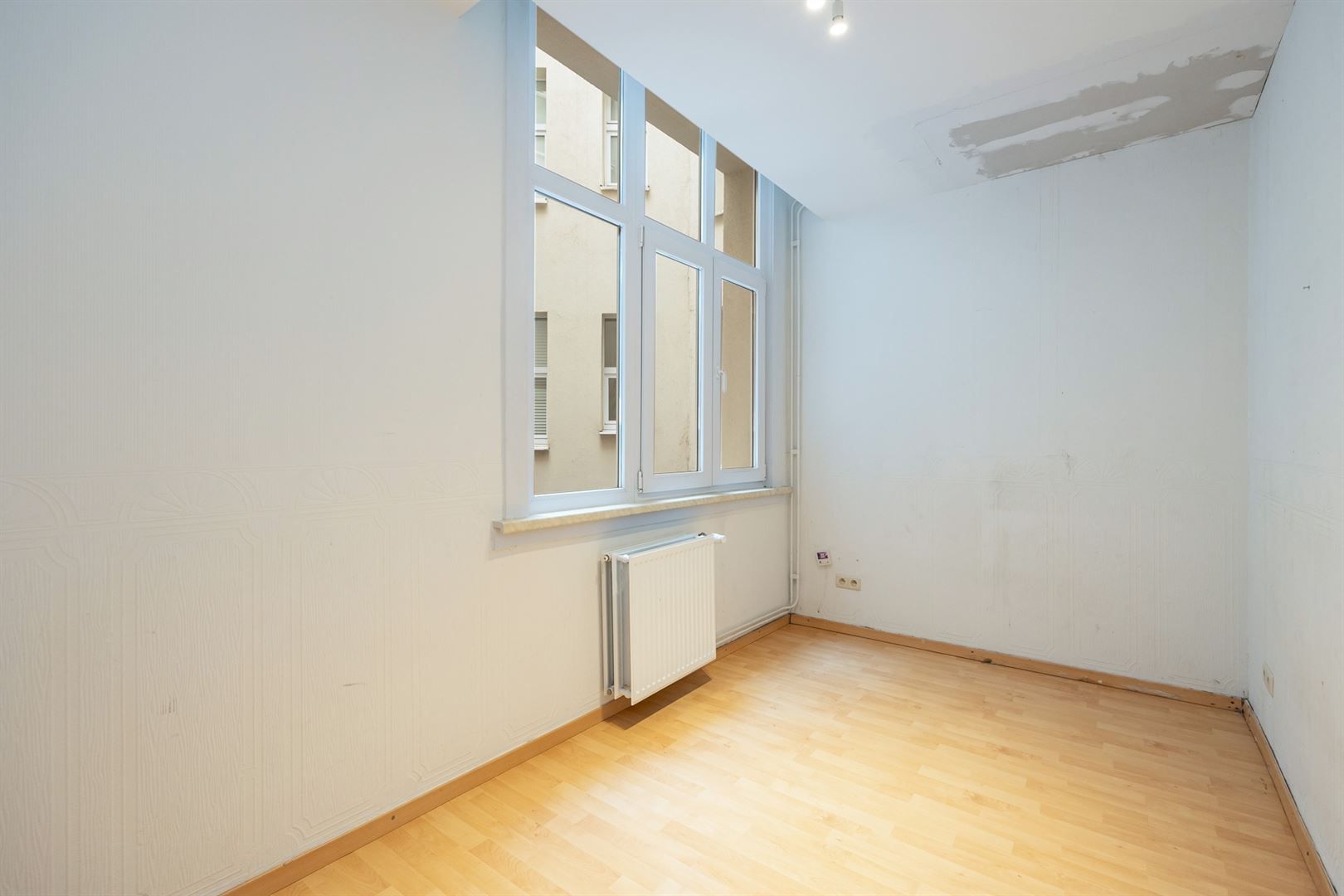 Op te frissen appartement in befaamde Meirbuilding foto 23