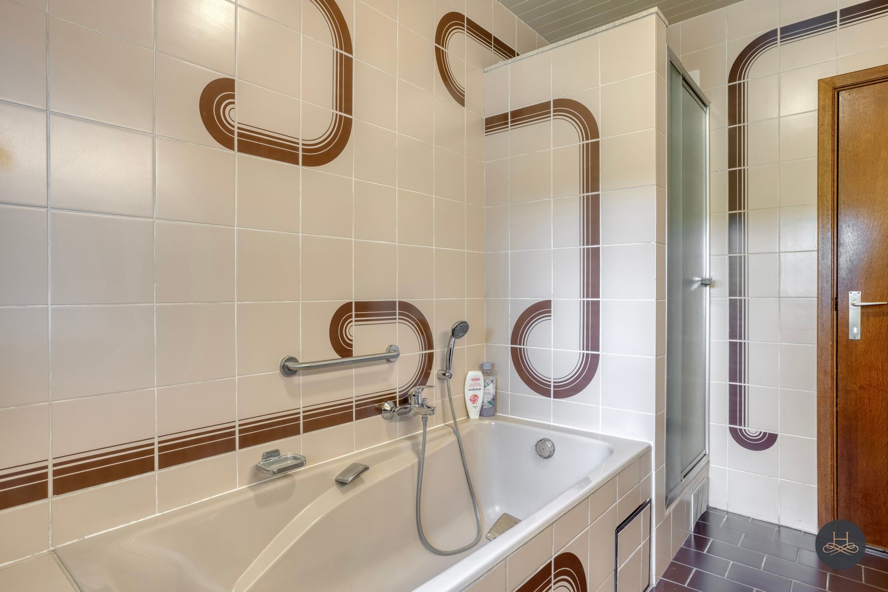 Zeer energiezuinige woning met knappe tuin foto 16