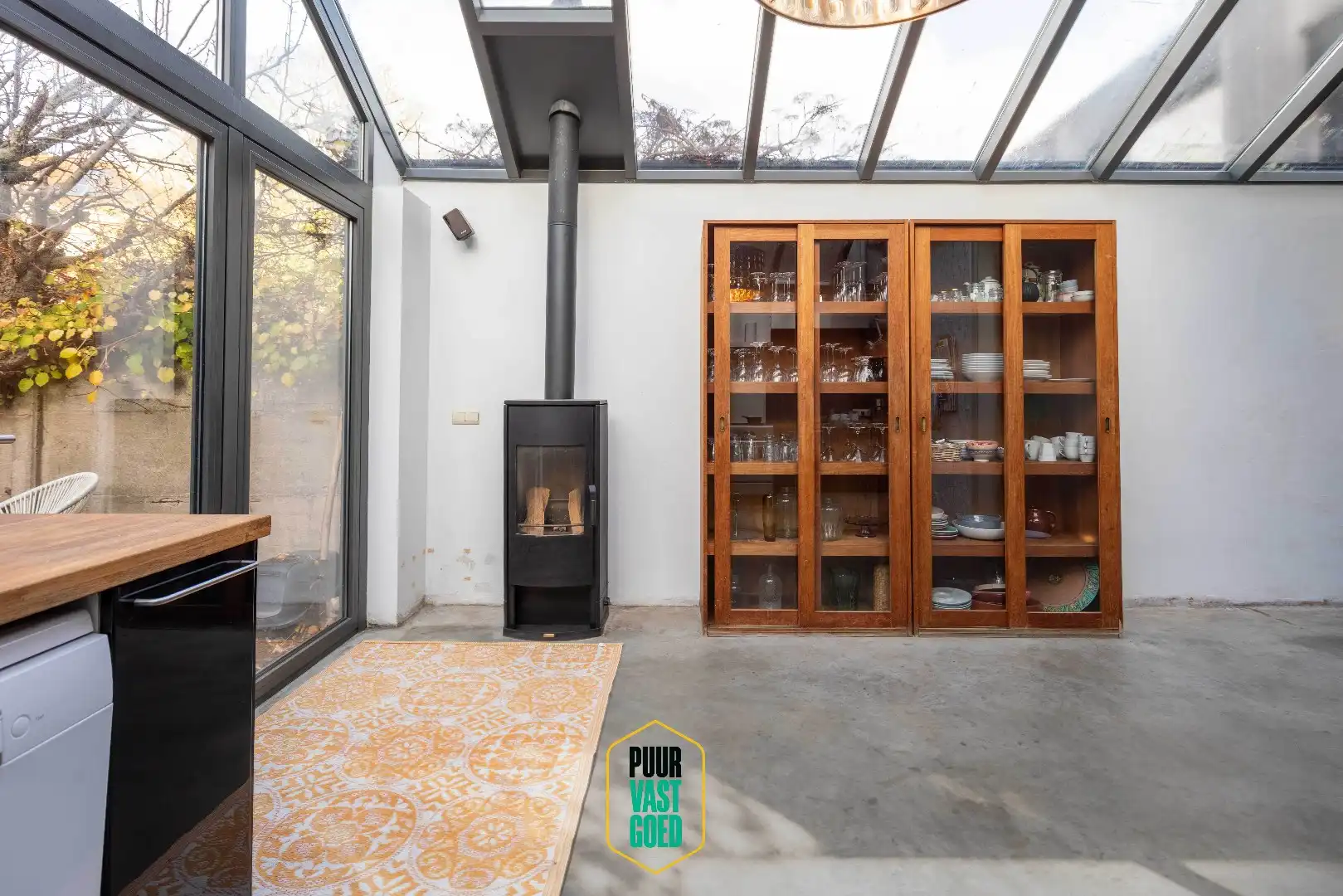 Karaktervolle burgerwoning met 5 slaapkamers en zonnige tuin, nabij de Kruispoort. foto 10