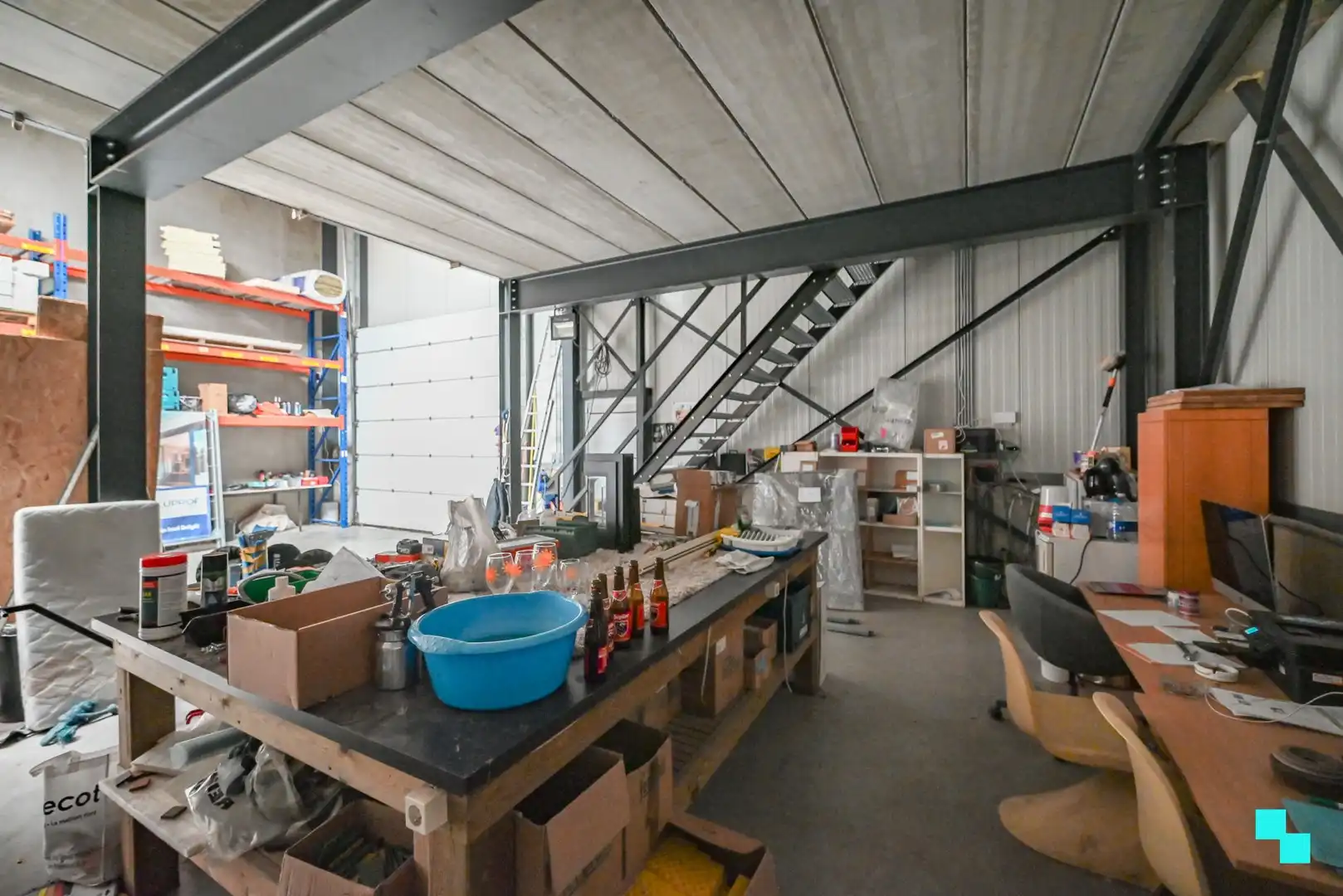 KMO-unit van ca. 182 m² met overdekte opslagruimte te Izegem foto 7