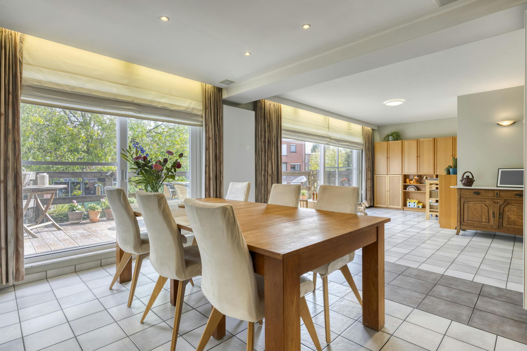 Uitzonderlijk huis met 6 slaapkamers te koop in Merksem foto 22
