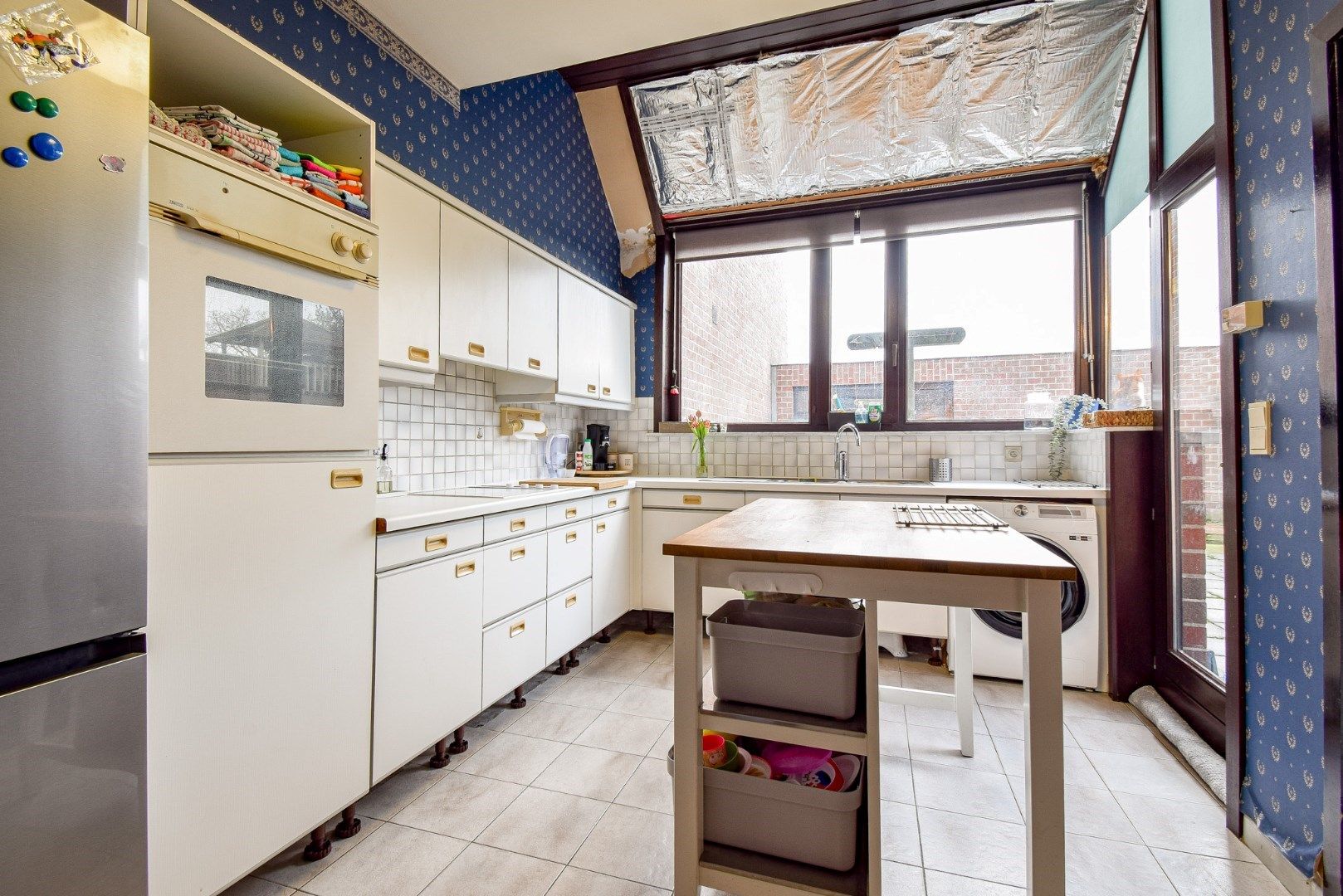 Gezinswoning met drie slaapkamers en garage in centrum Koekelare foto 8