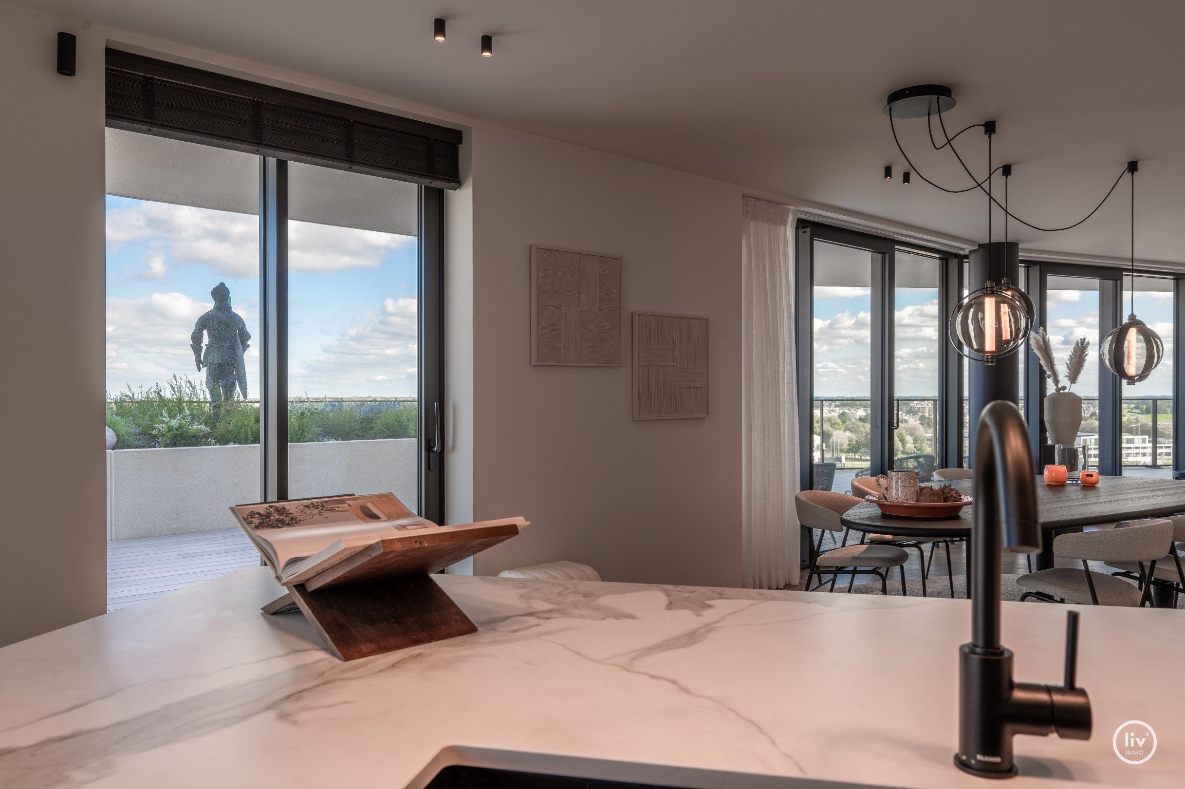 Luxueus , dubbel appartement (208 m2) met magnifieke zichten gelegen in residentie 'the tower' in Duinenwater.  foto 42