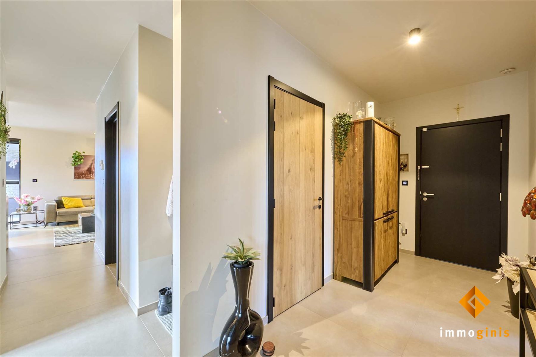 Luxueus 3-slaapkamerappartement met zéér ruim terras, gelegen op de 2e verdieping. foto 11