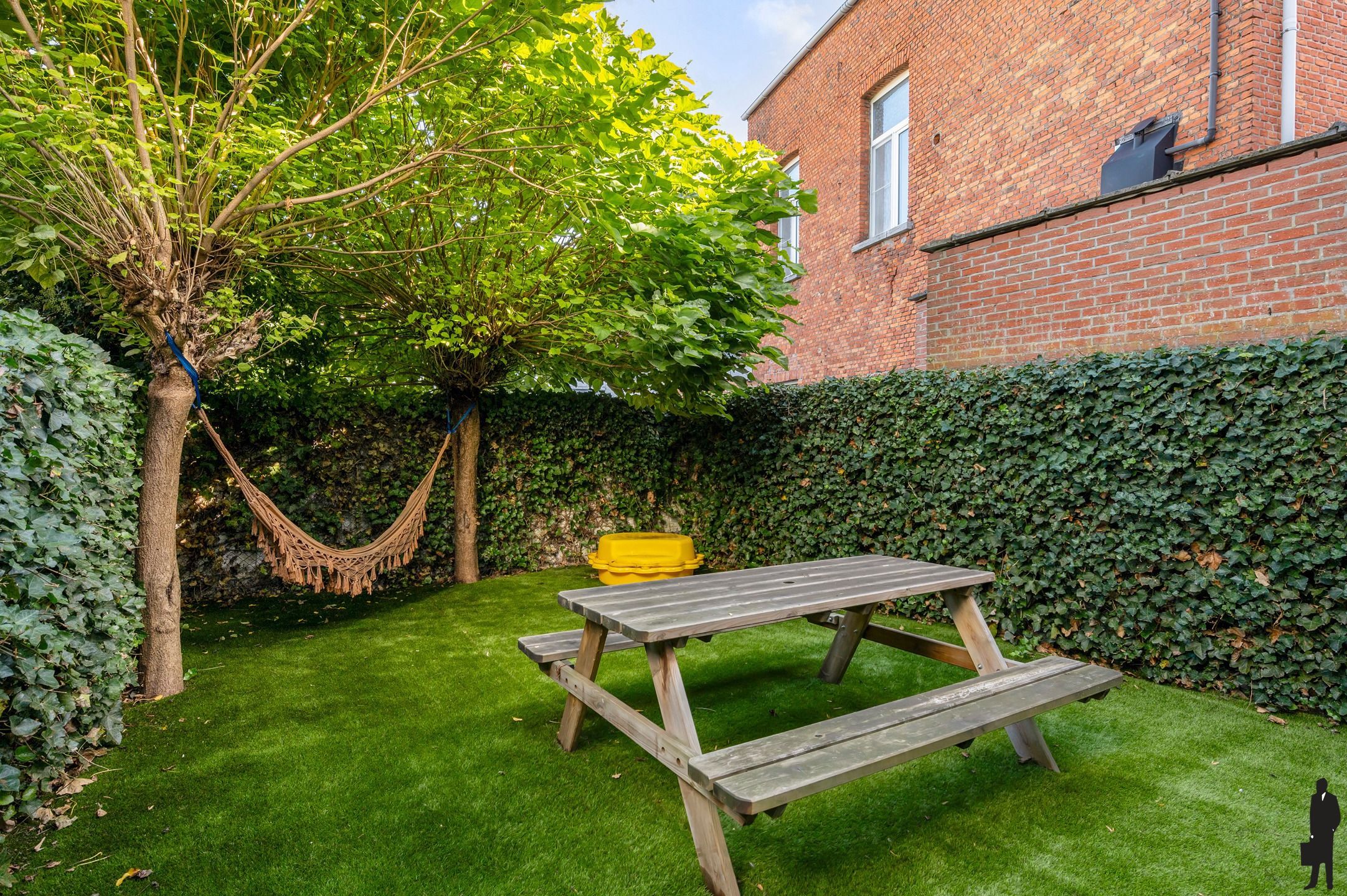 Instapklare burgerwoning met ruime tuin foto 8