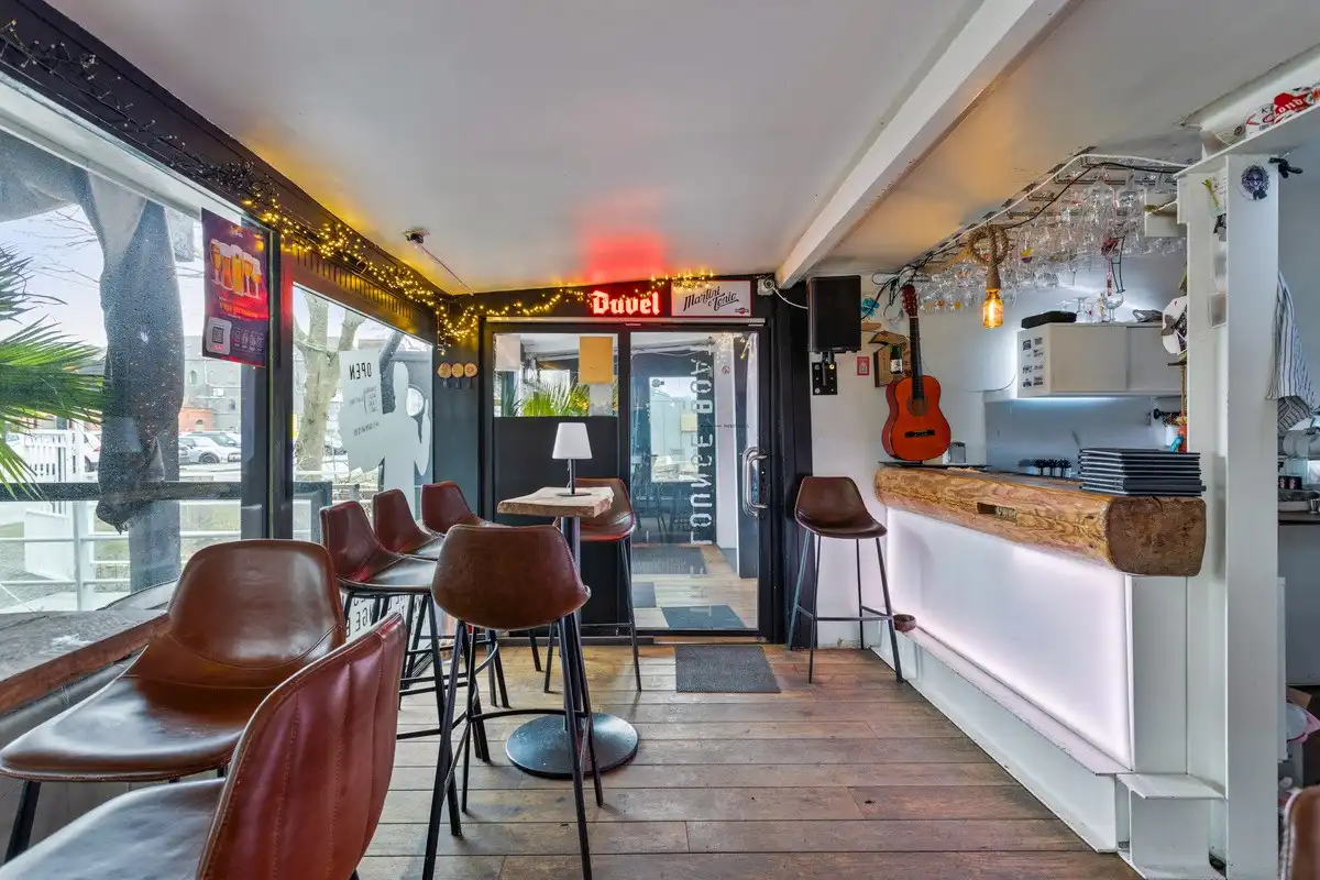 HORECABOOT met WOONST te AALST foto 14