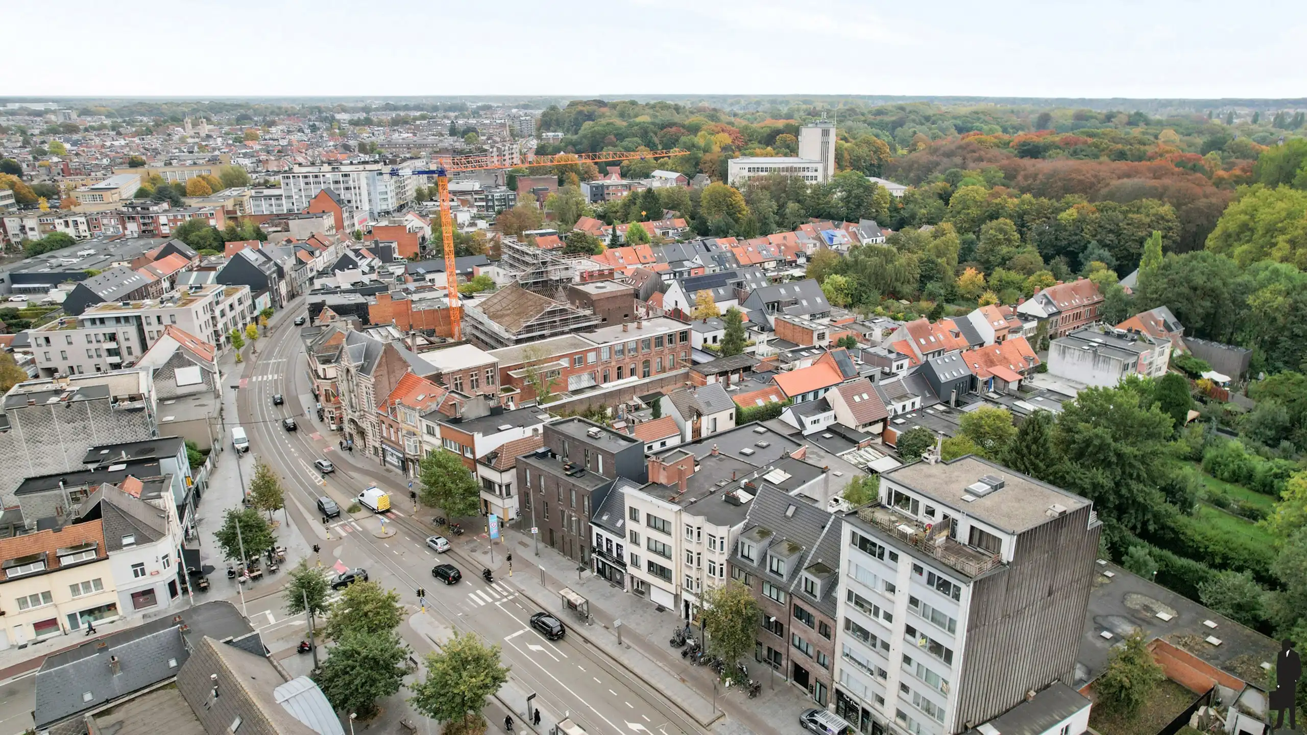 Lichtrijk gelijkvloers appartement op toplocatie in Deurne! foto 9