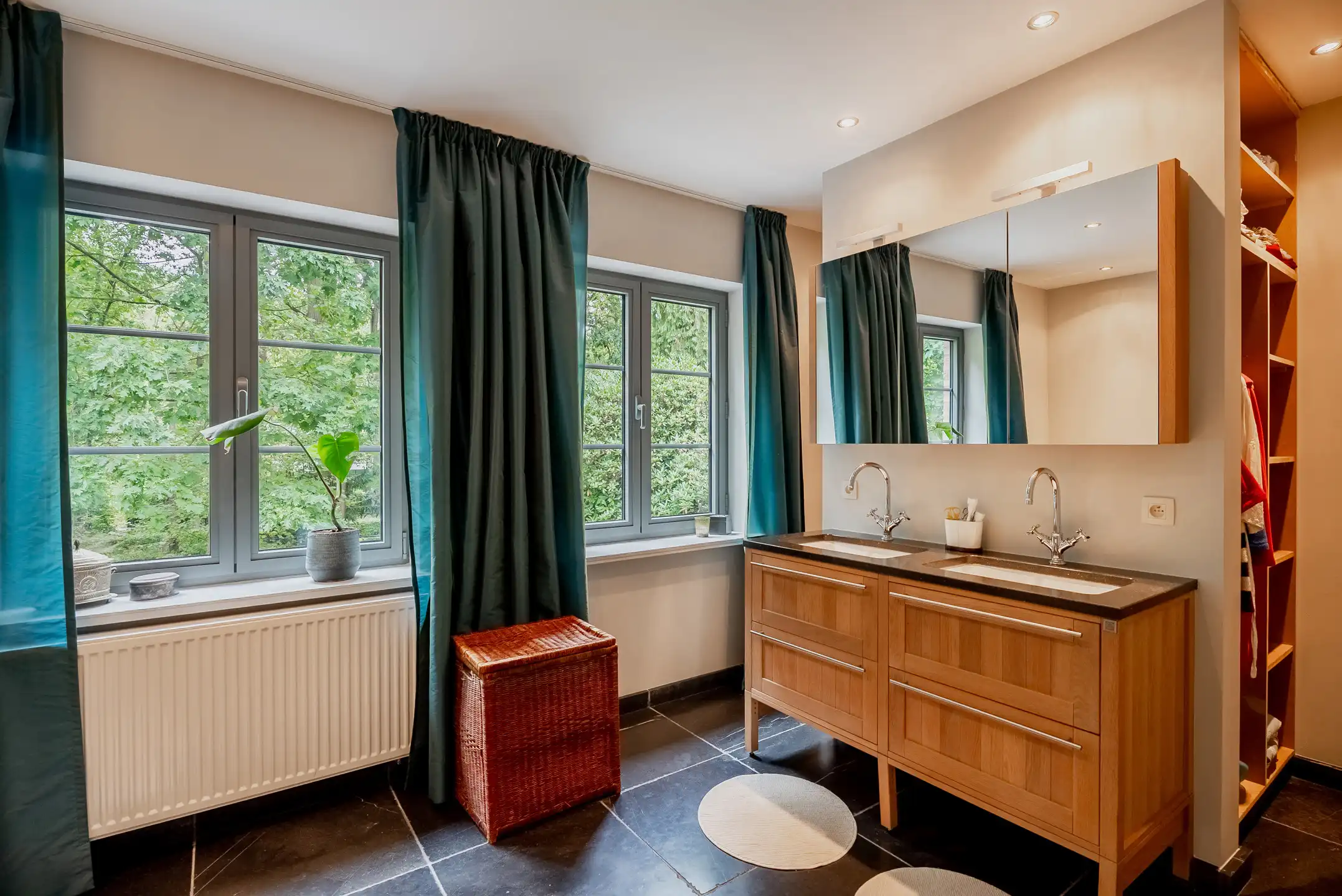 Prestigieuze villa met afzonderlijke woonunit en royale tuin nabij de Kalmthoutse Heide foto 26