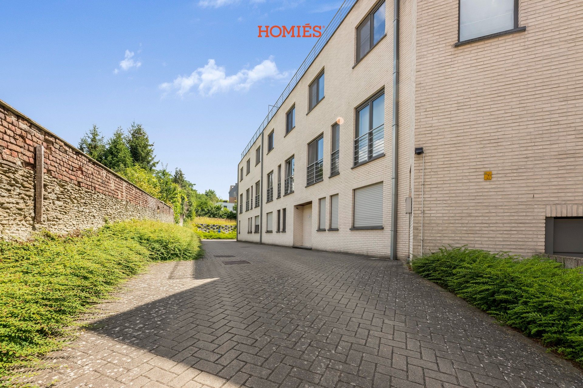 Tweeslaapkamerappartement met gezellig terras foto 8