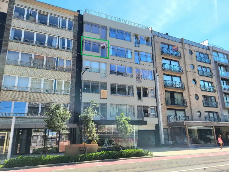 Gerenoveerd 2-slaapkamer appartement te koop foto 8