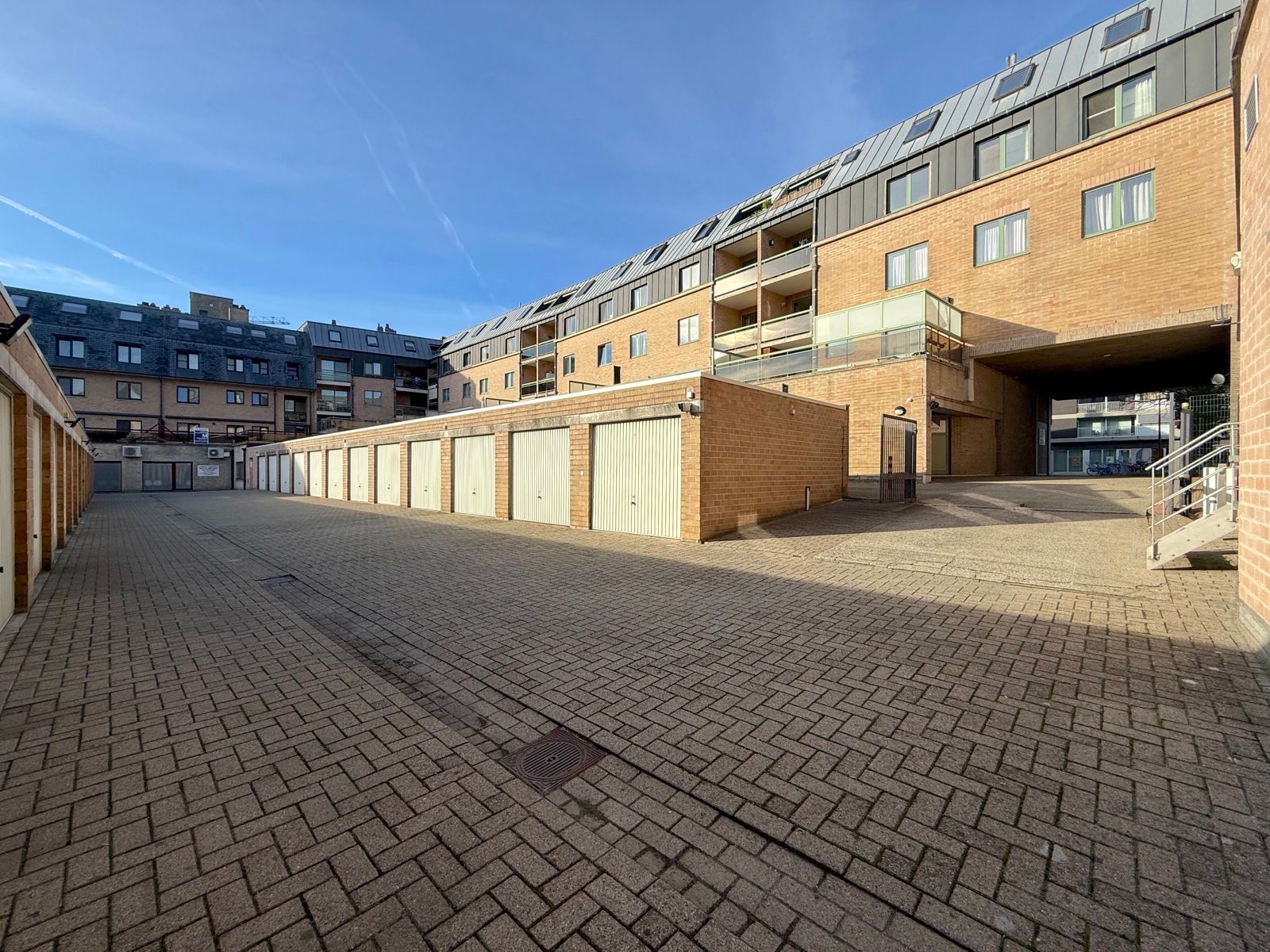 Garage te huur Stationsstraat 28-38 - 9880 Aalter