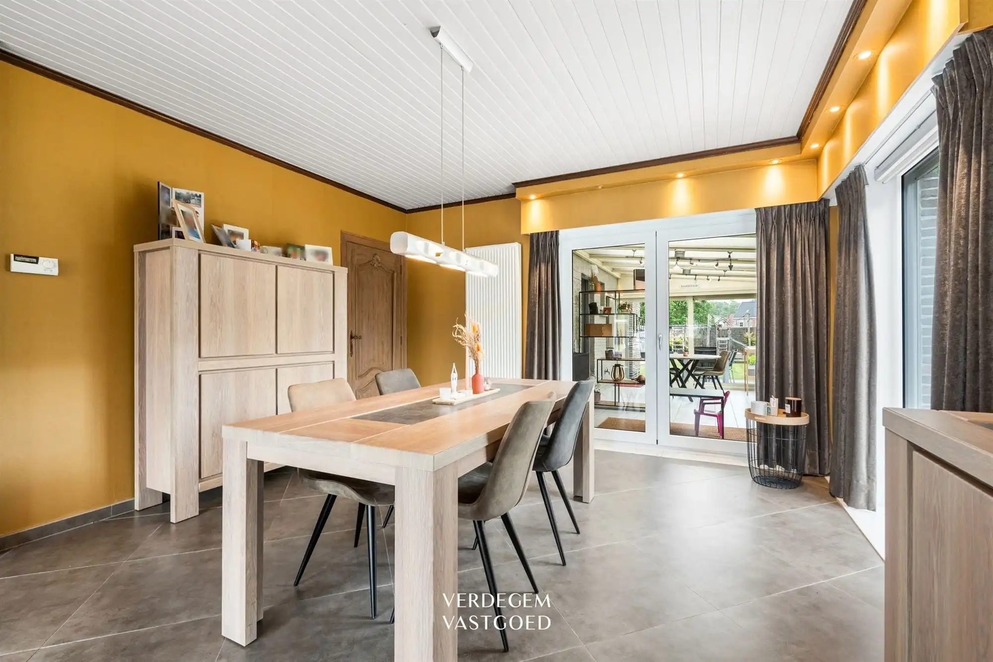 Ruime woning op royaal perceel van 1.014m² met 3 slaapkamers en geniettuin foto 6
