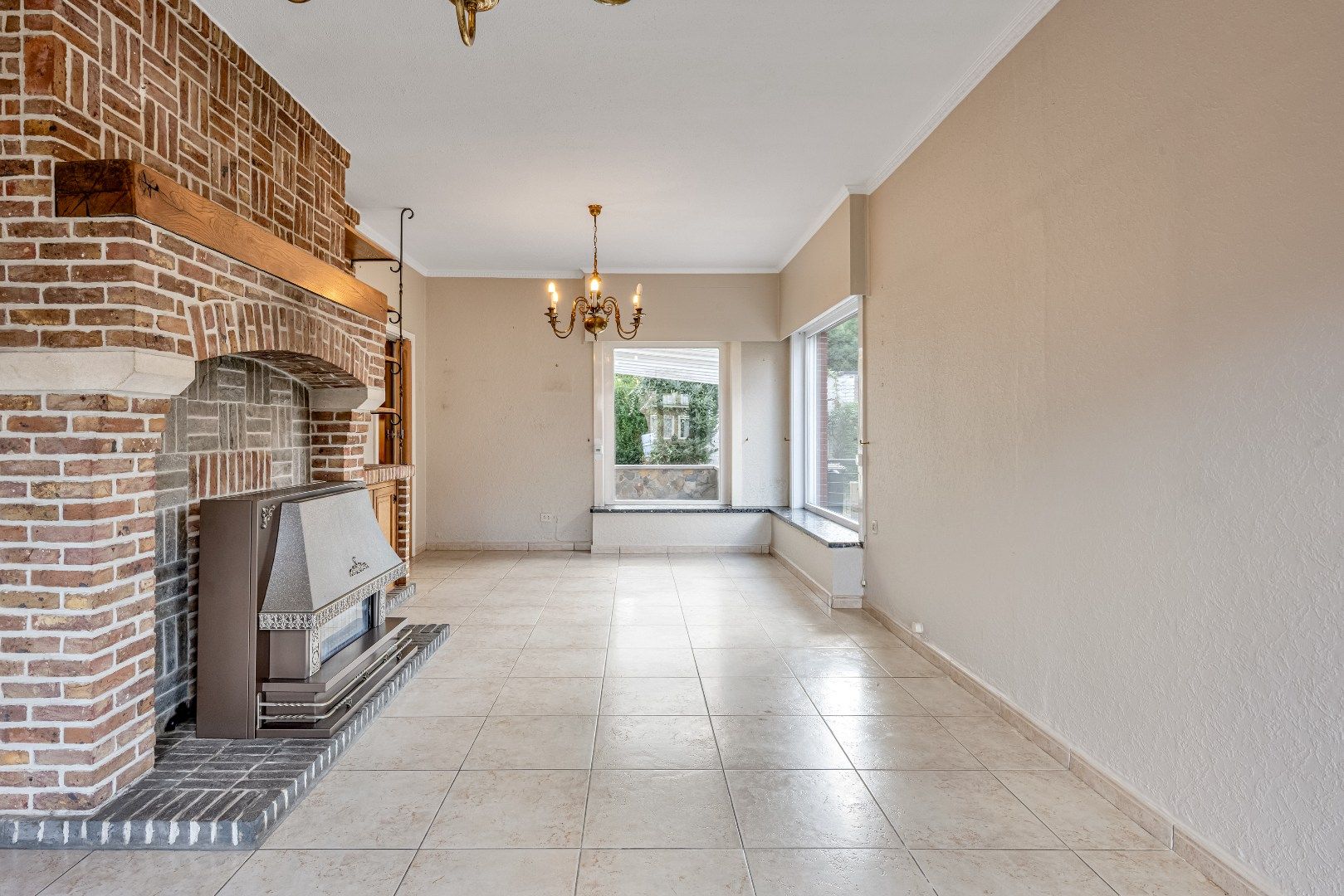 Halfopen charmante woning op toplocatie. foto 4