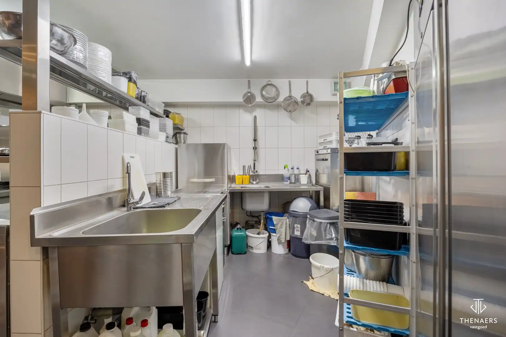 Karaktervol handelshuis met restaurant en ruime woonst op topligging in hartje Sint-Truiden. foto 10
