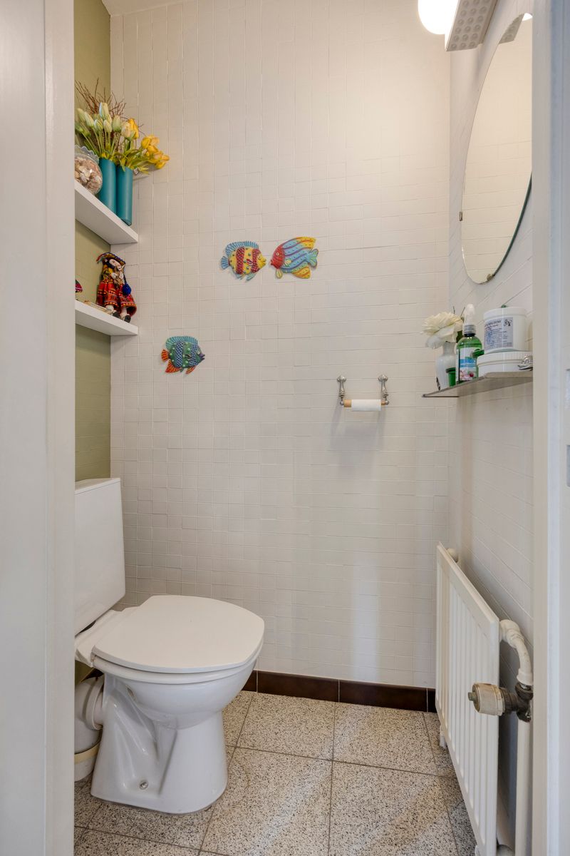 Exclusieve villa met grote loodsen combineer werken en wonen foto 20