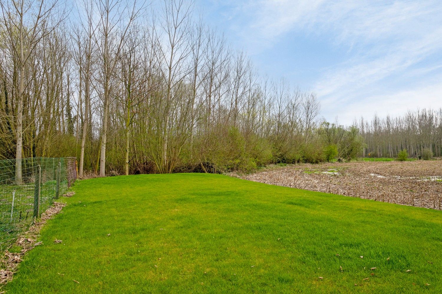 Volledig vernieuwd gelijkvloers appartement met tuin te koop foto 26