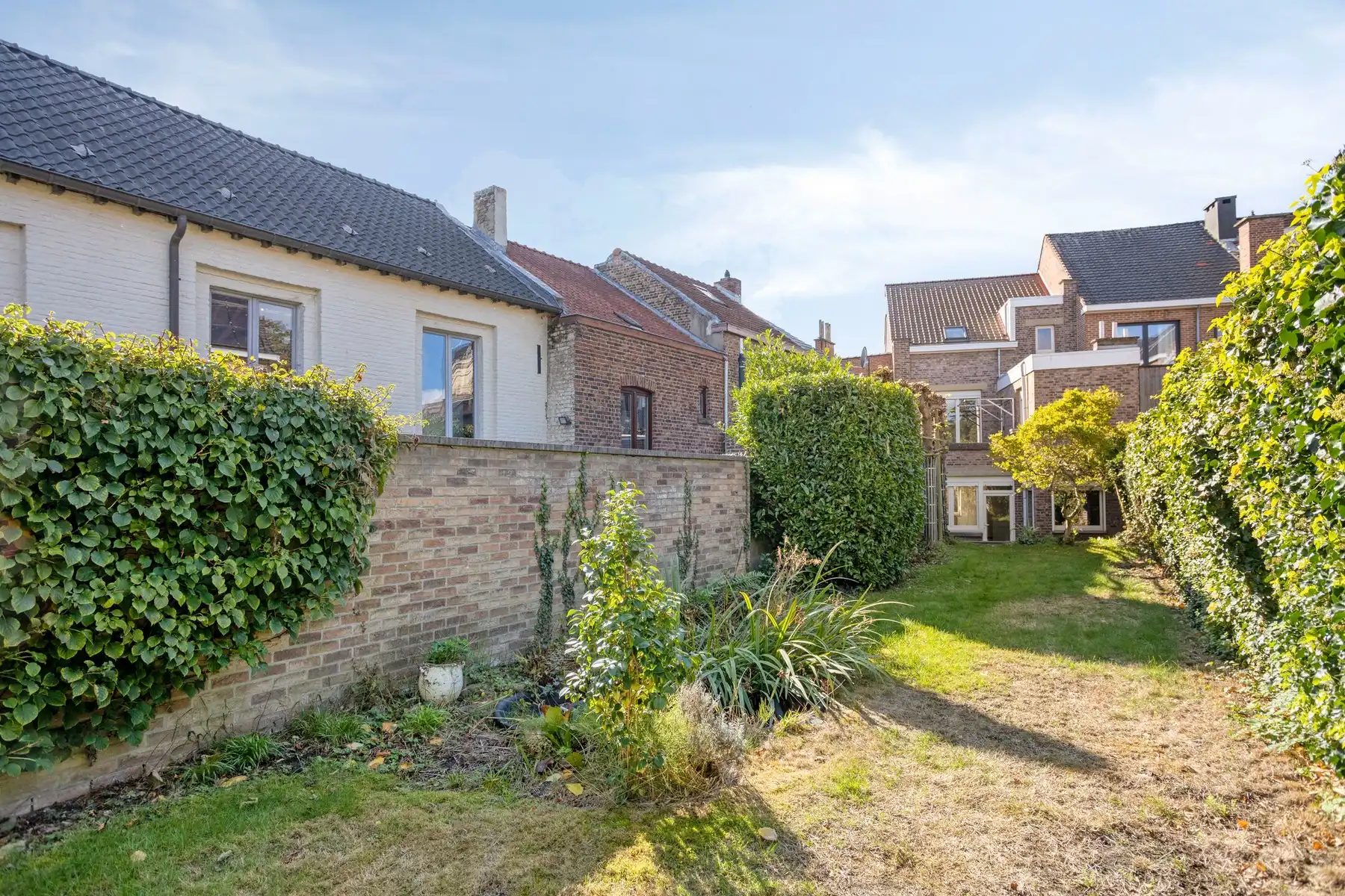 Karaktervol ruim herenhuis in het stadscentrum van Tongeren foto 25