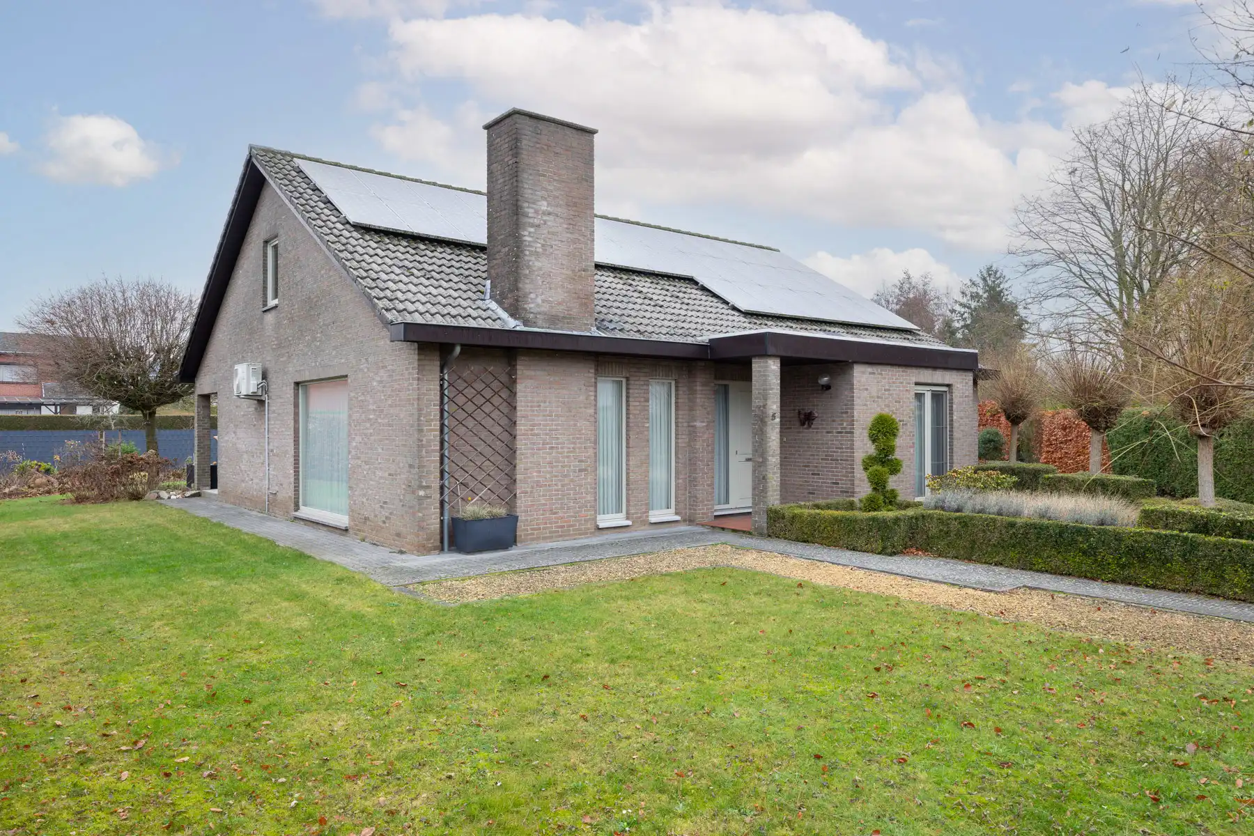 Huis te koop foto {{pictureIndex}}